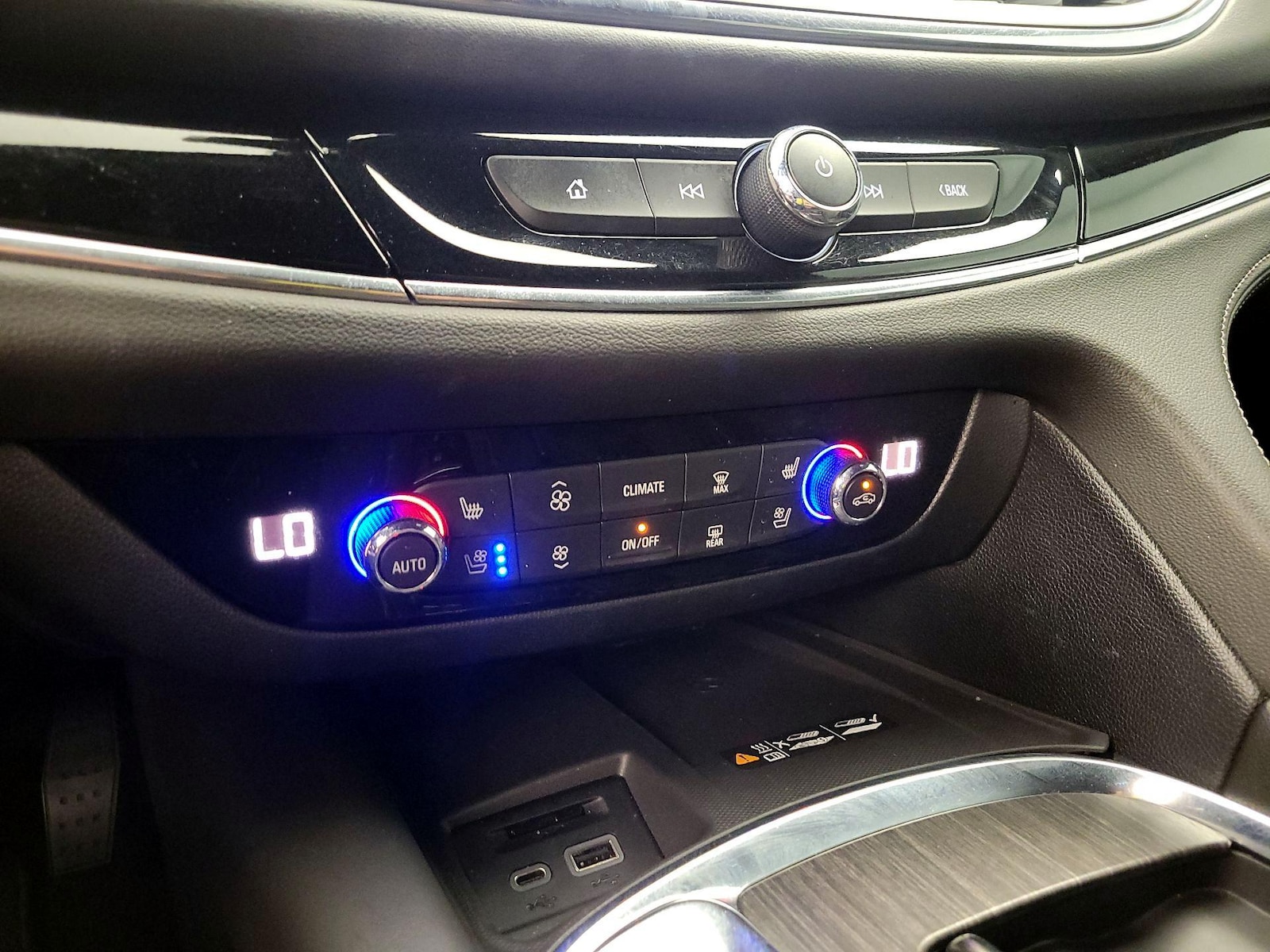 2024 Buick Enclave Avenir - Photo 18
