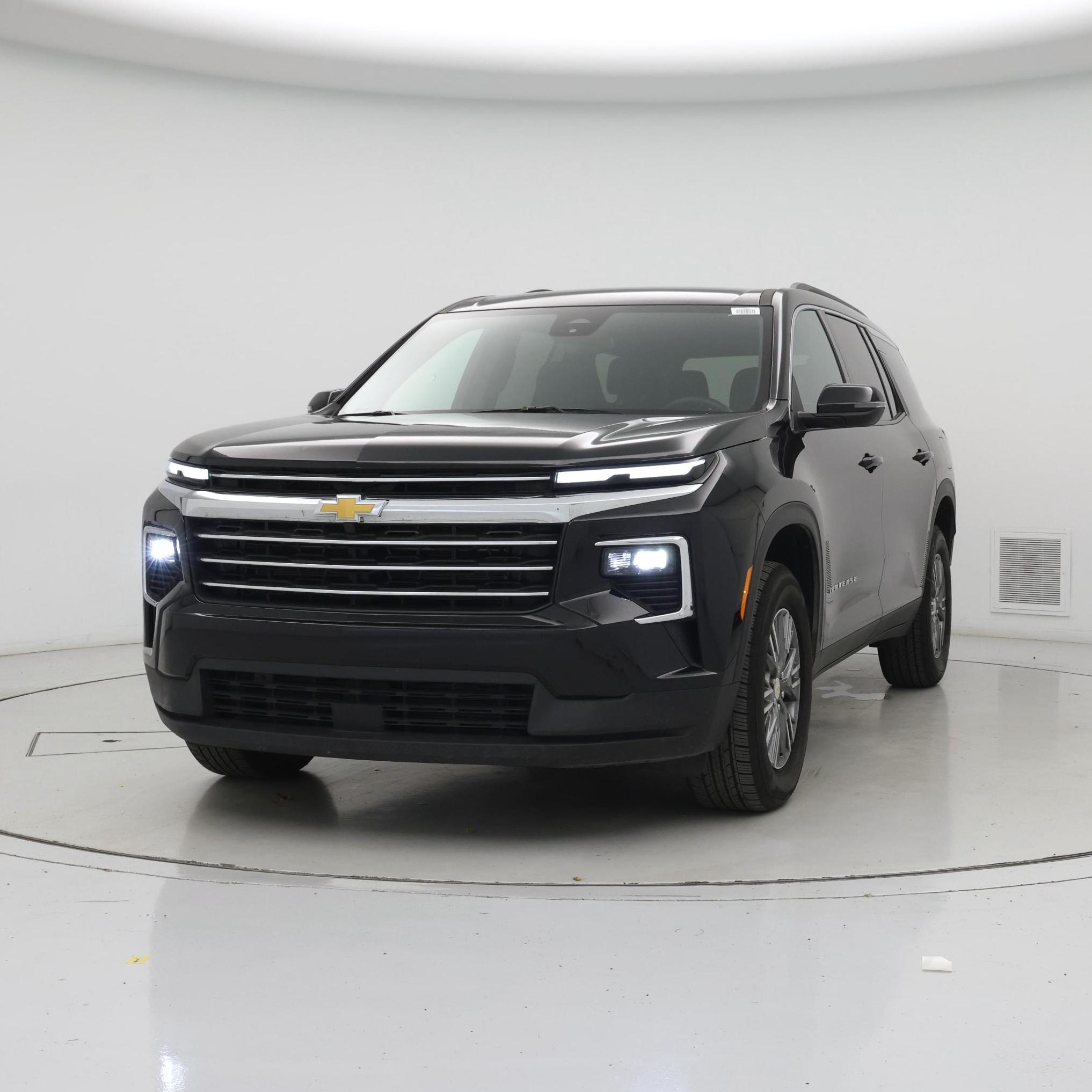 Thumbnail: 2025 Chevrolet Traverse - 4
