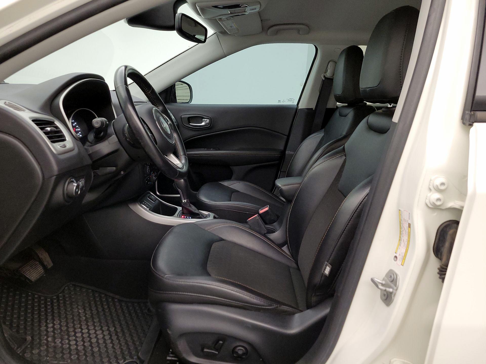 Thumbnail: 2021 Jeep Compass - 11