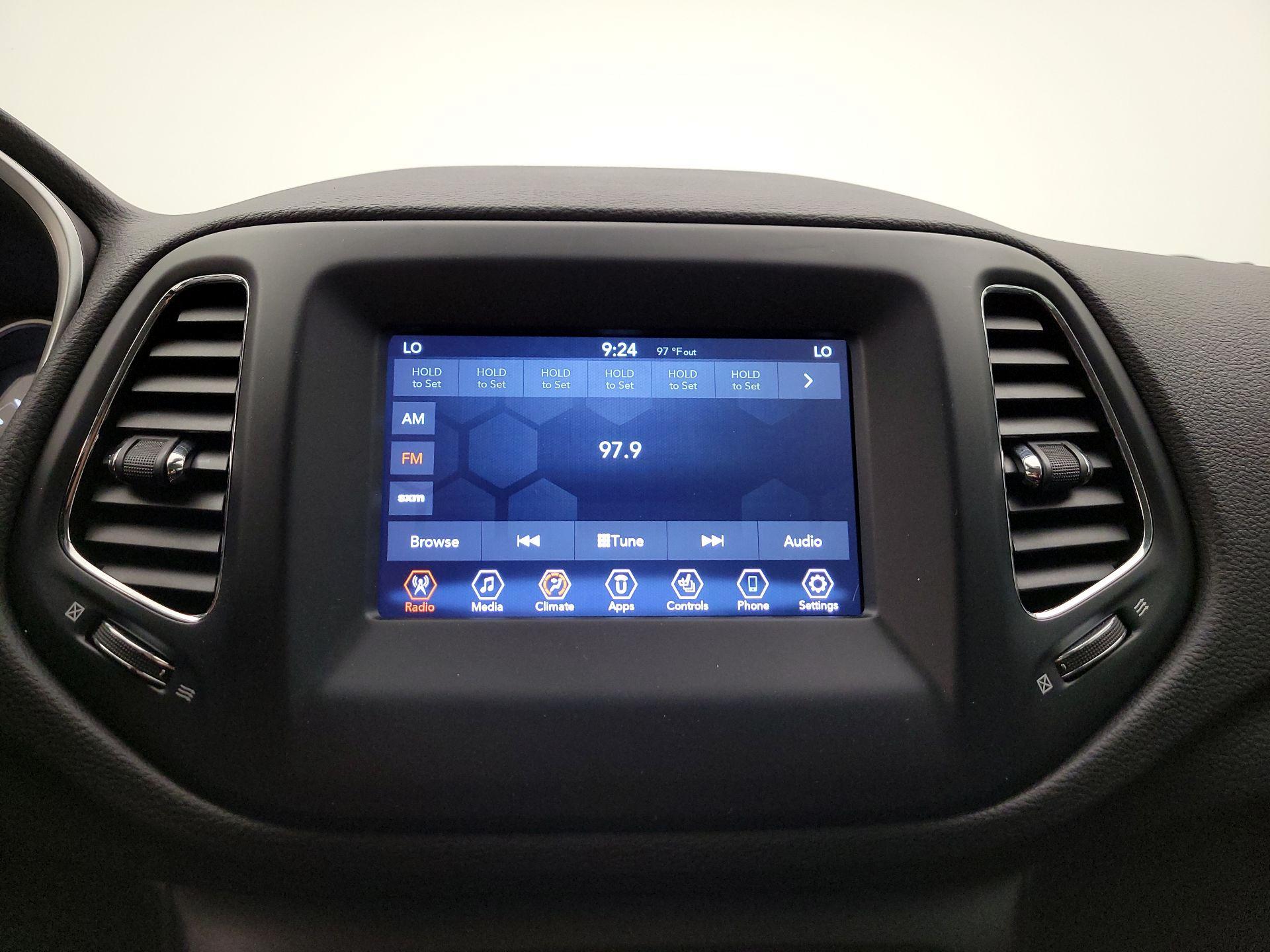 Thumbnail: 2021 Jeep Compass - 15