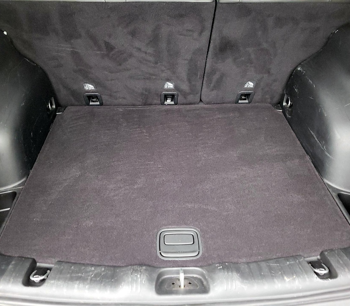 Trunk/Cargo (Seats Up)