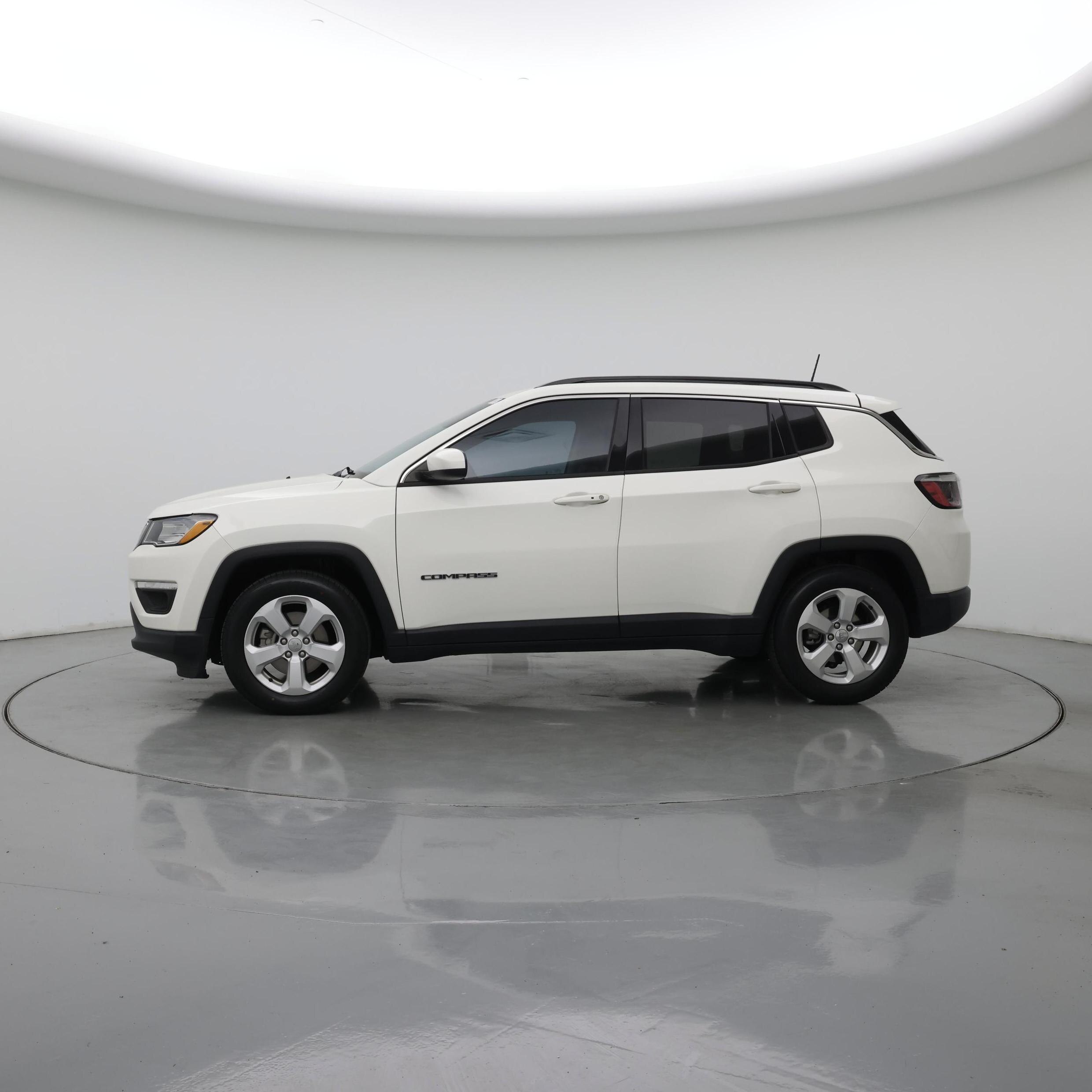 Thumbnail: 2021 Jeep Compass - 3