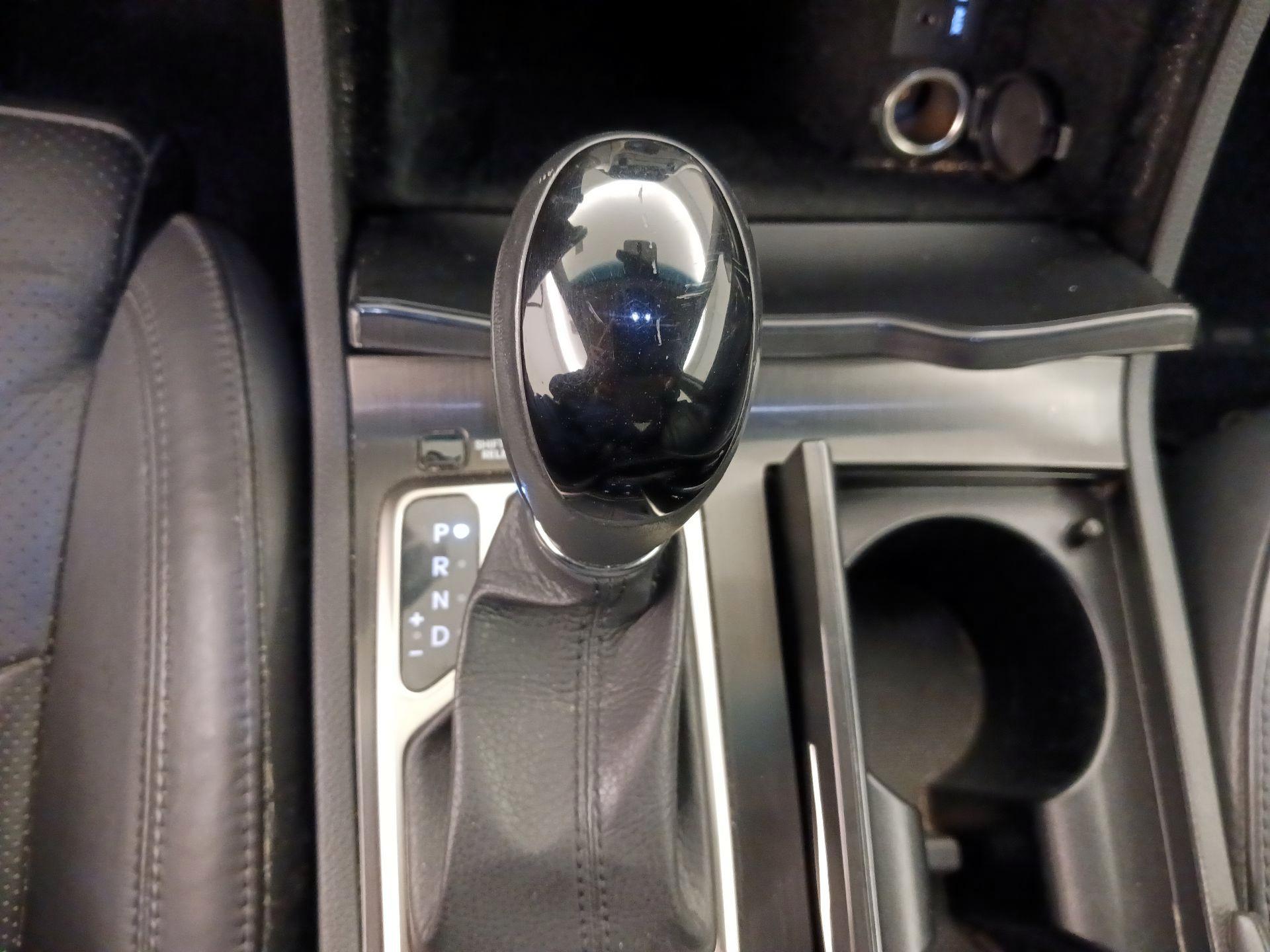 Thumbnail: 2014 Hyundai Azera - 17