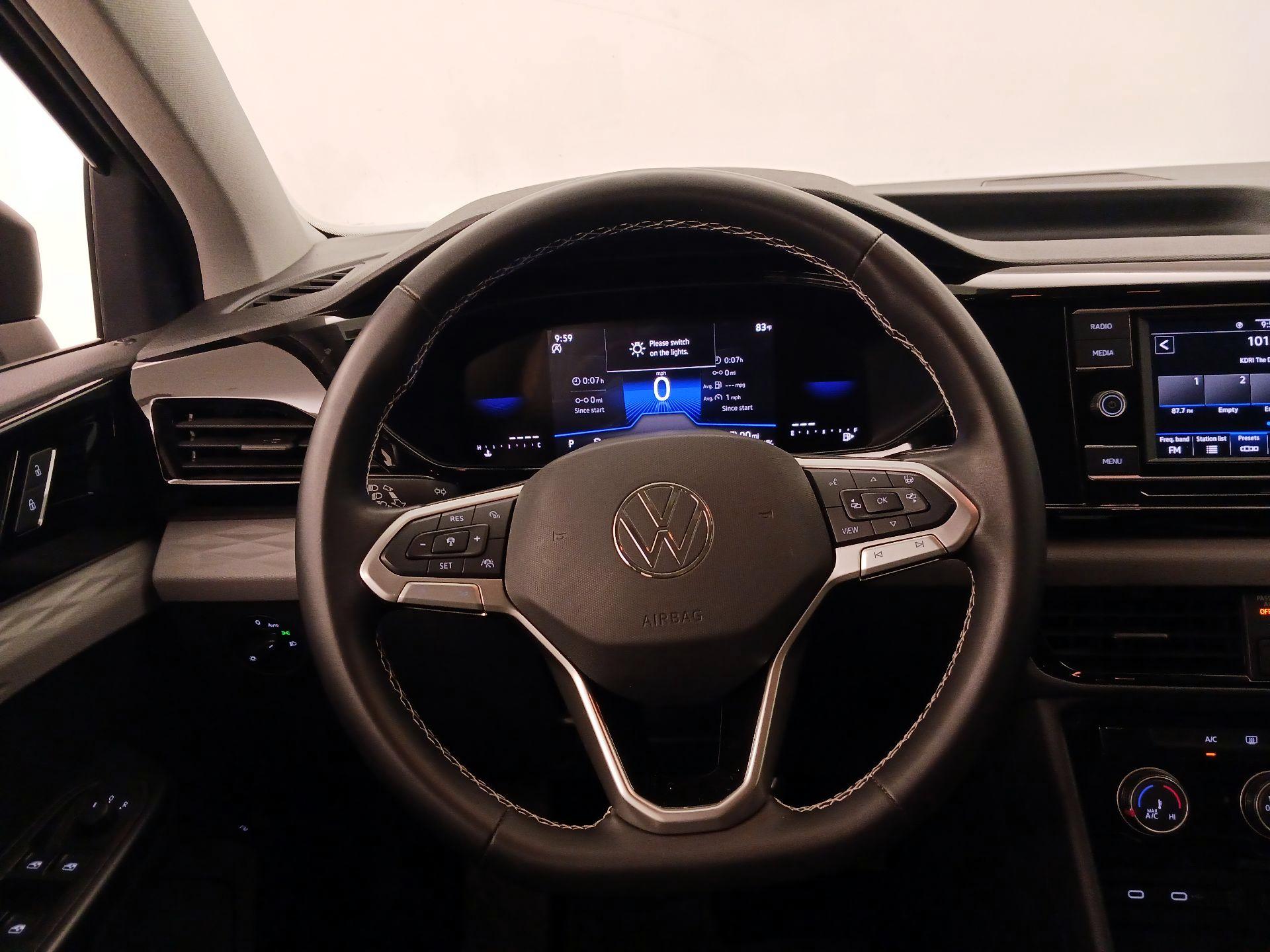 Thumbnail: 2024 Volkswagen Taos - 10