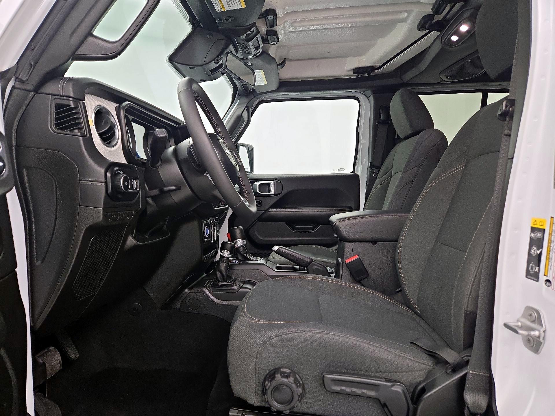 Thumbnail: 2025 Jeep Wrangler - 11