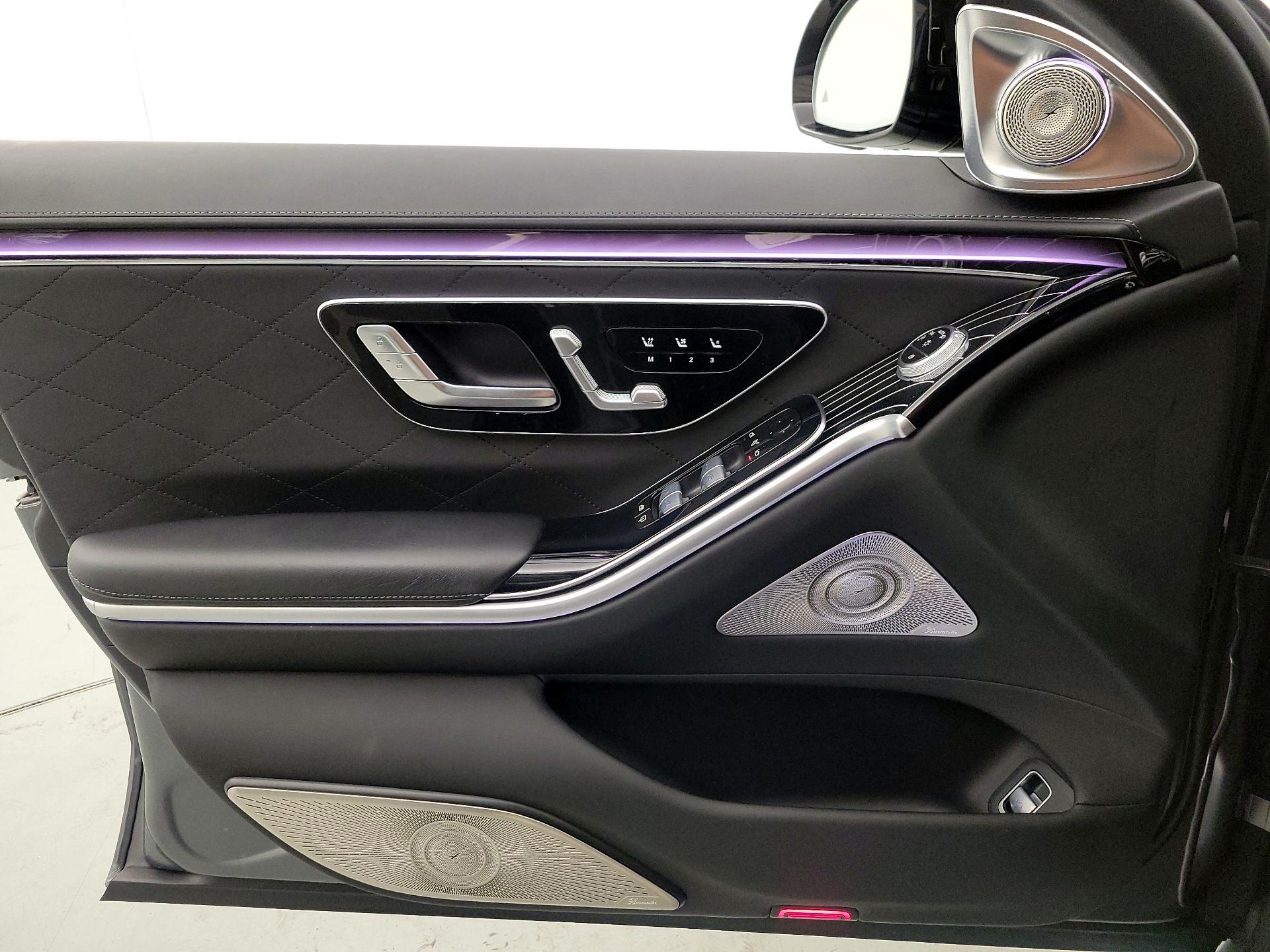 Thumbnail: 2023 Mercedes-Benz S-Class - 12