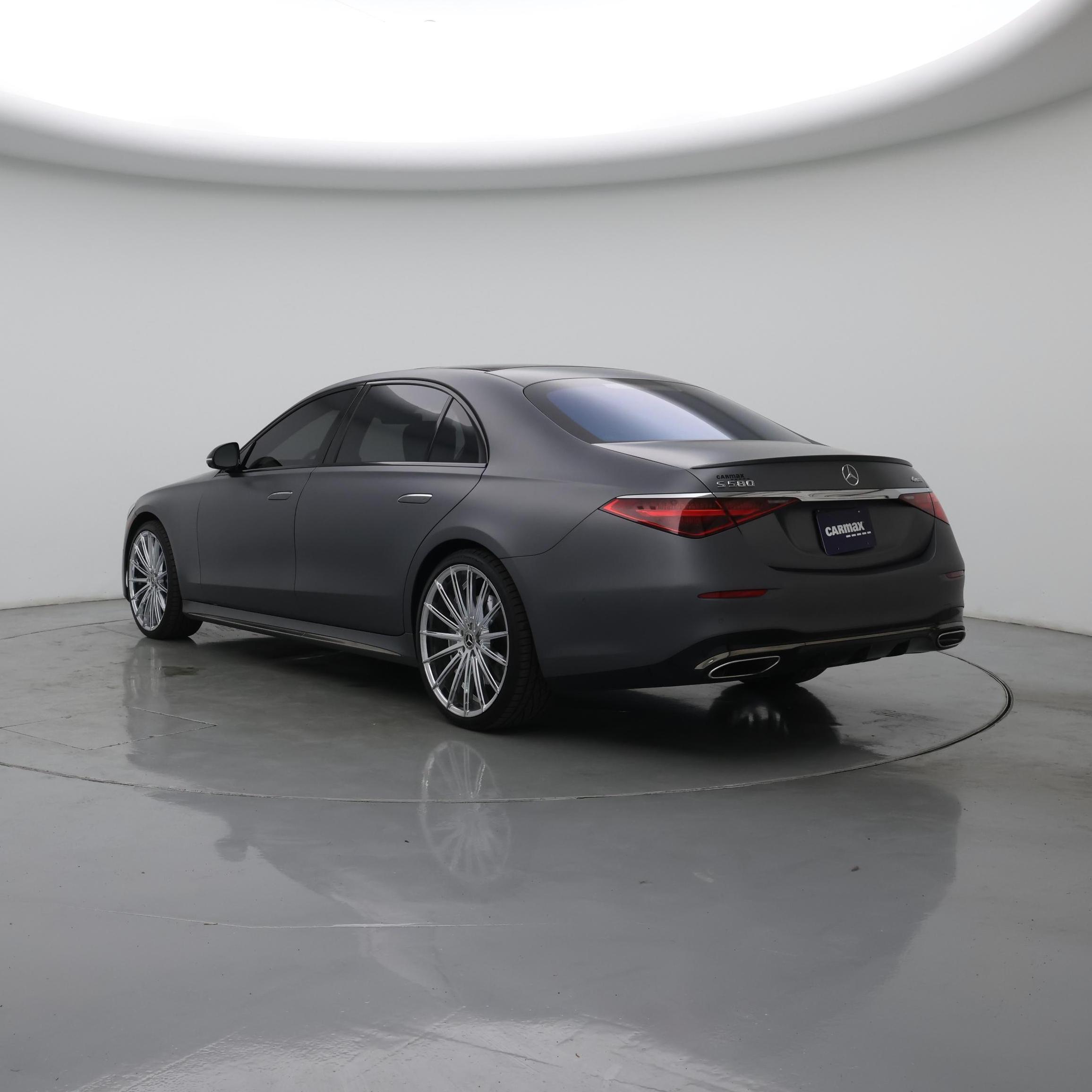 Thumbnail: 2023 Mercedes-Benz S-Class - 2