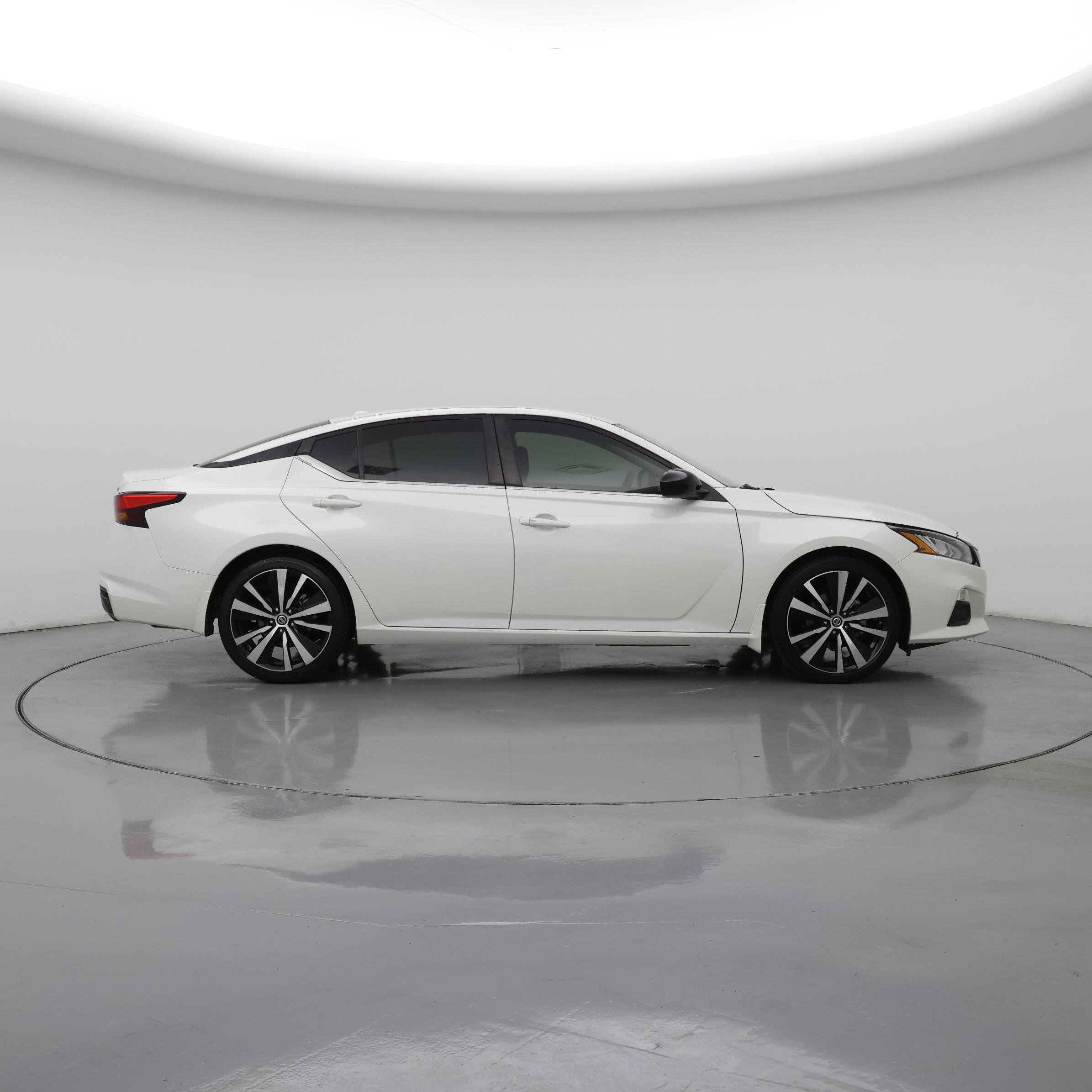 Thumbnail: 2022 Nissan Altima - 7