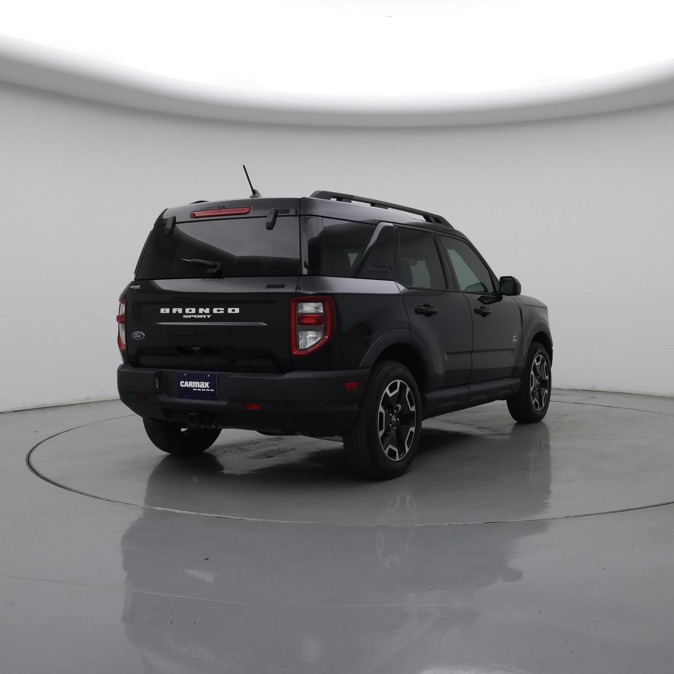 Thumbnail: 2023 Ford Bronco Sport - 8