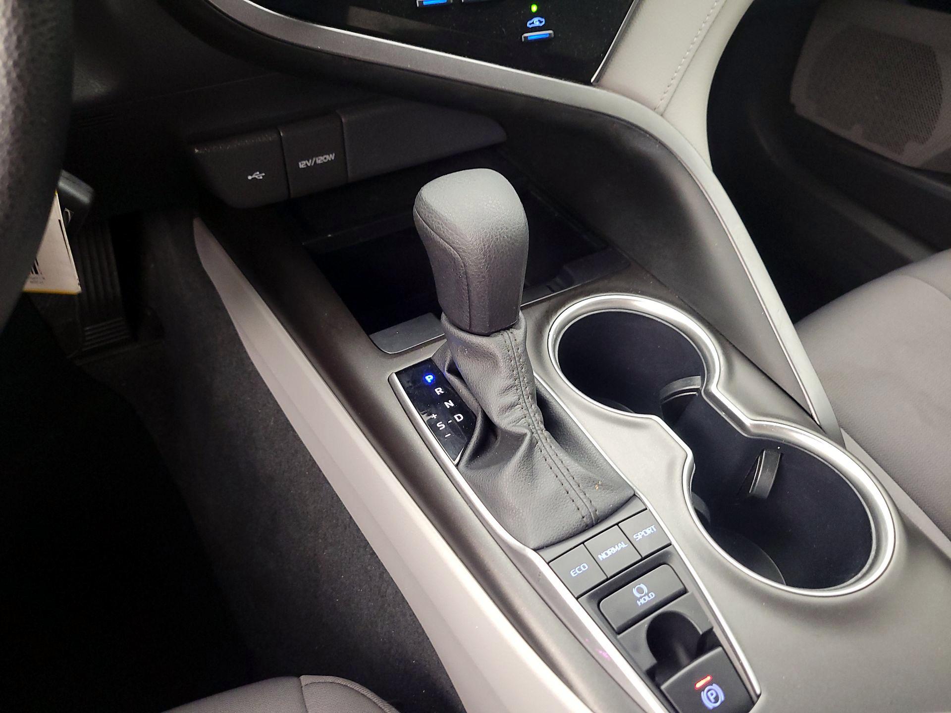 Thumbnail: 2024 Toyota Camry - 18