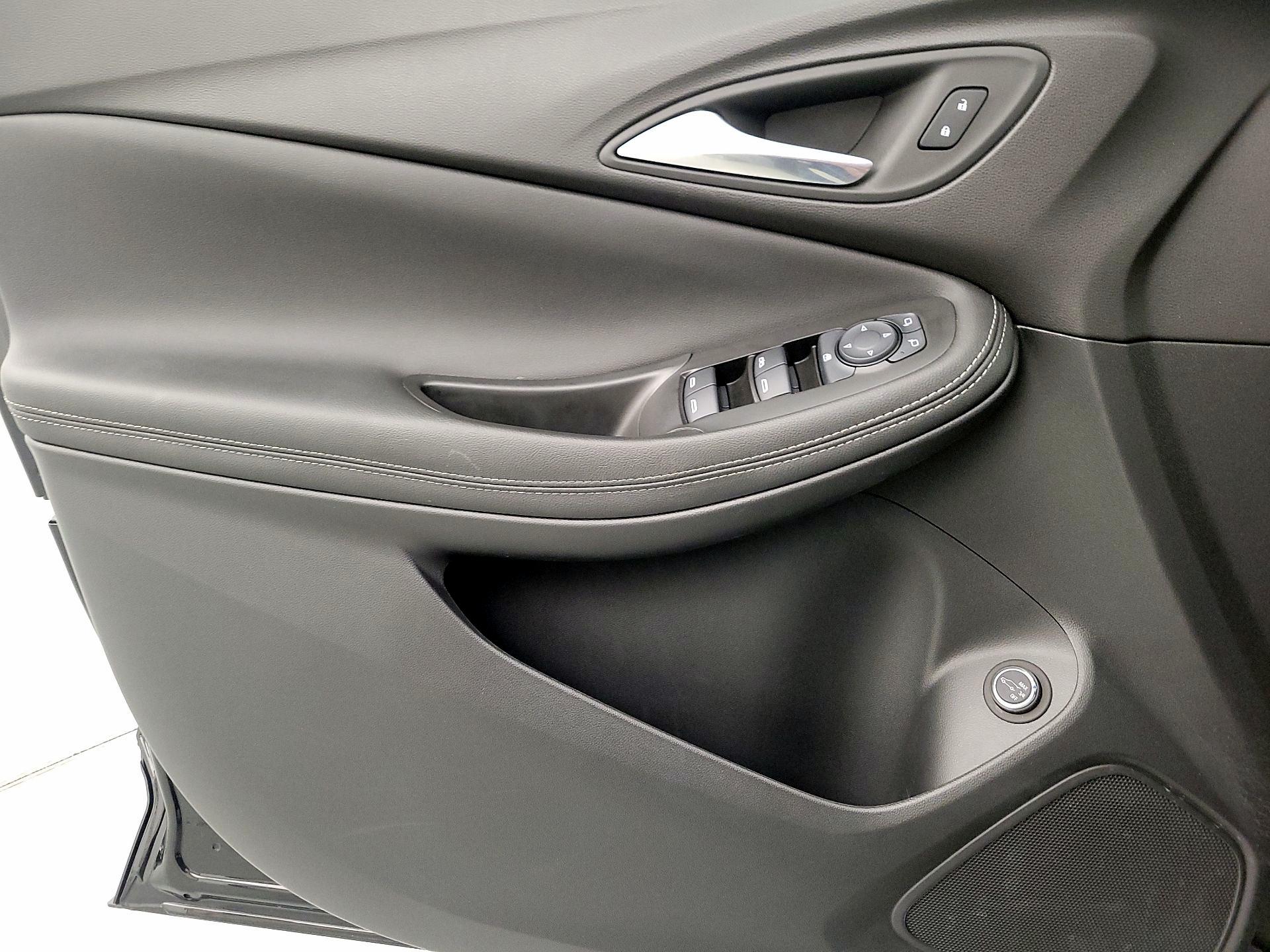 Thumbnail: 2022 Buick Encore GX - 12