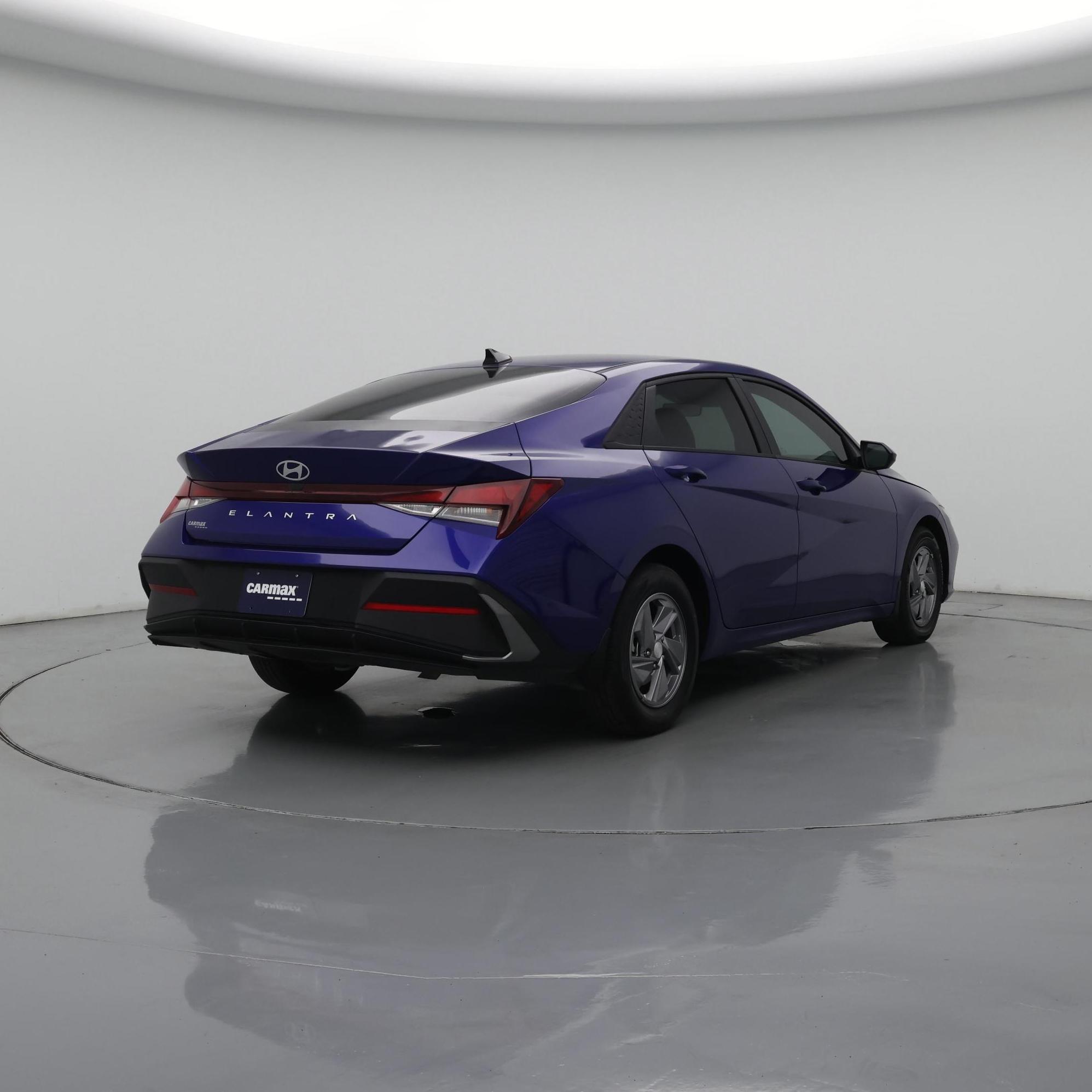 Thumbnail: 2025 Hyundai Elantra - 8