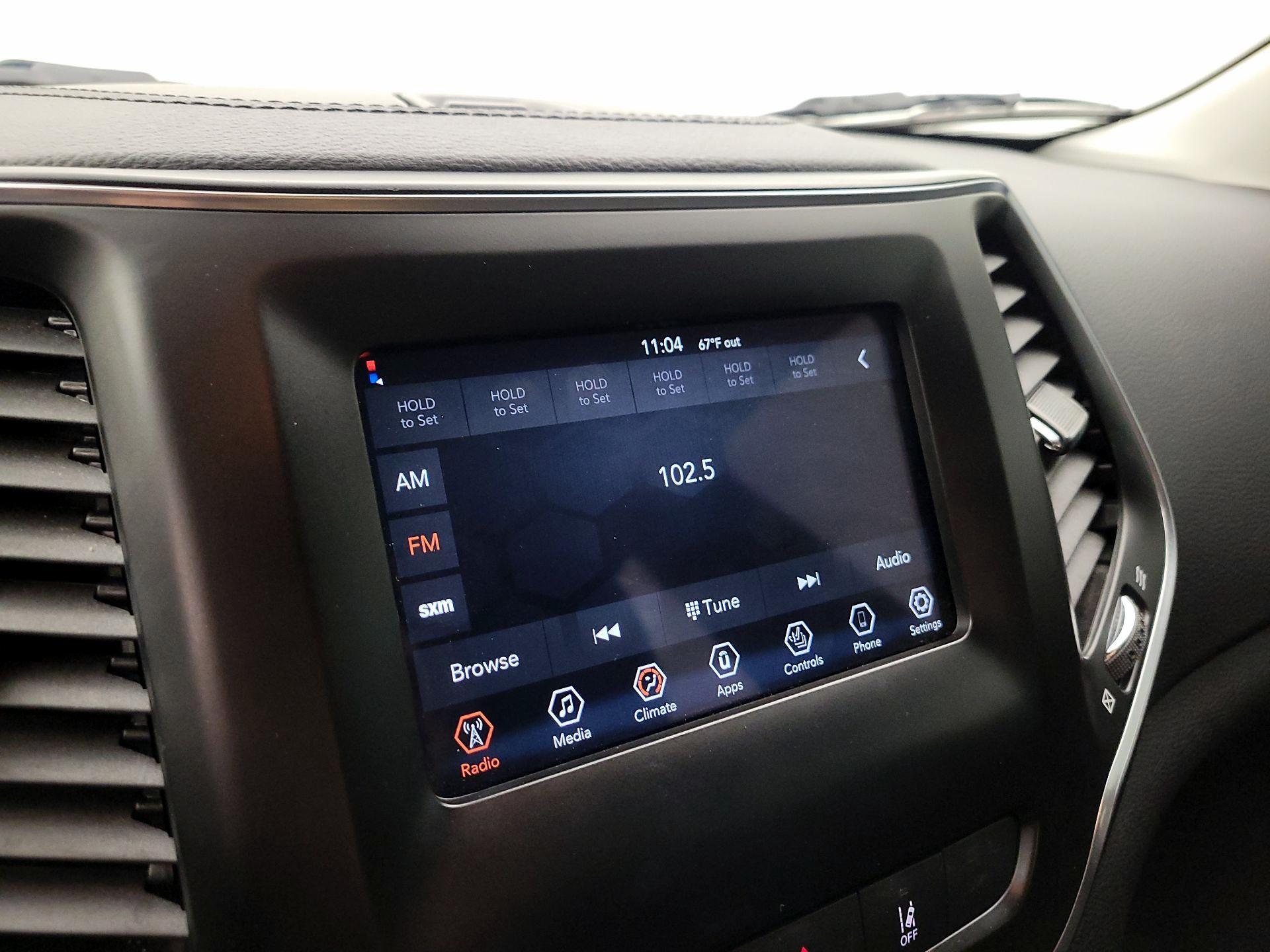 Thumbnail: 2021 Jeep Cherokee - 15