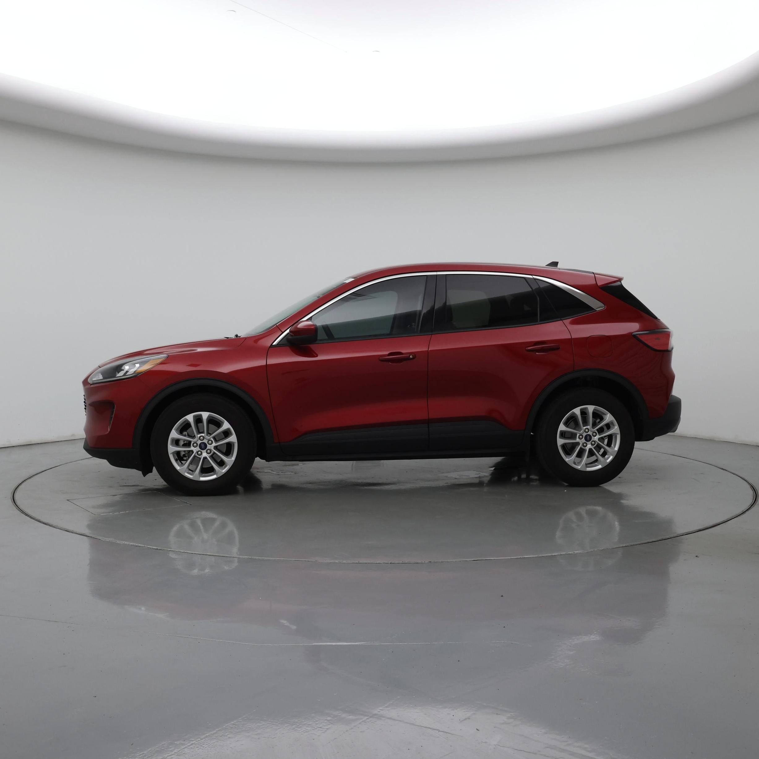 Thumbnail: 2021 Ford Escape - 3