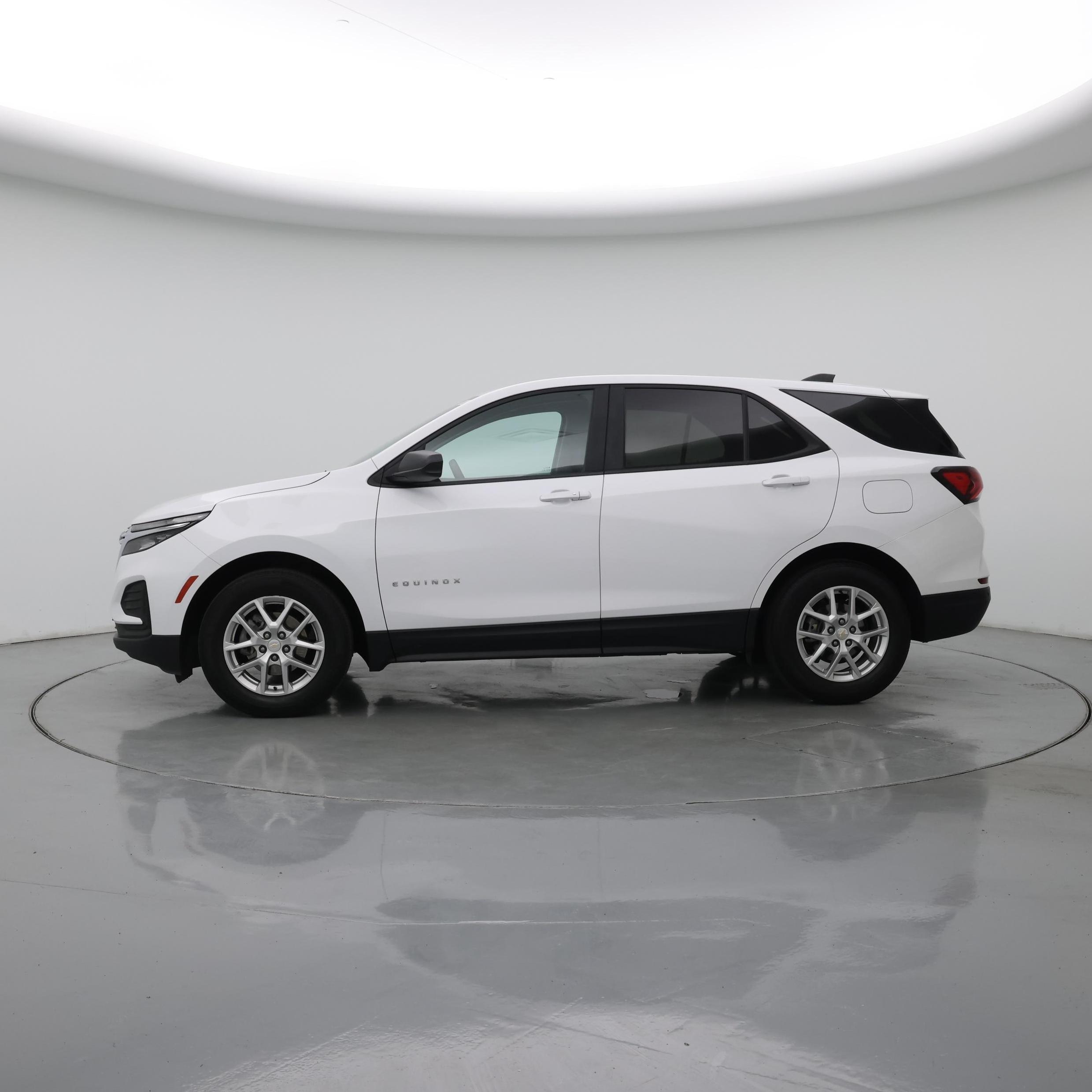 Thumbnail: 2024 Chevrolet Equinox - 3