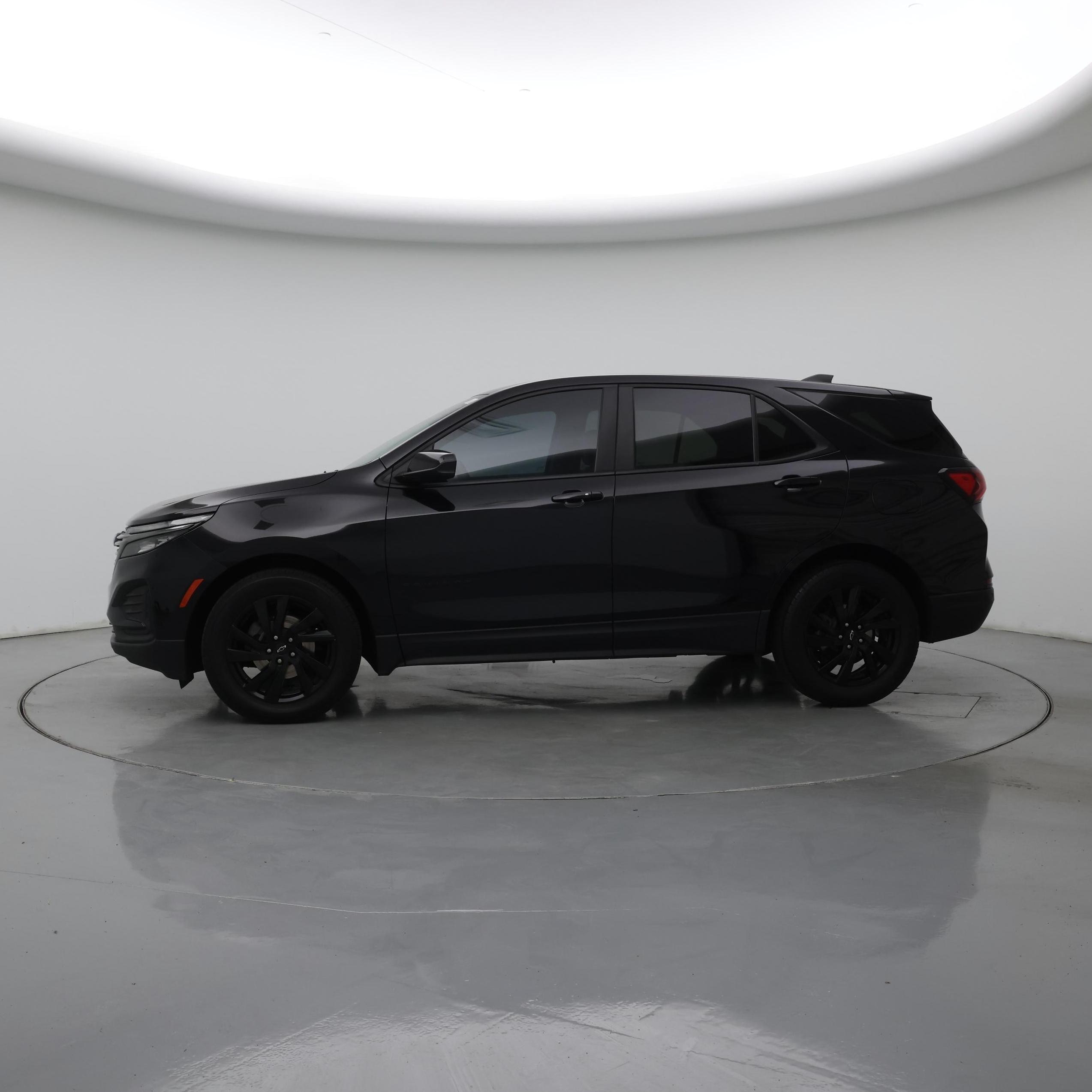 Thumbnail: 2024 Chevrolet Equinox - 3