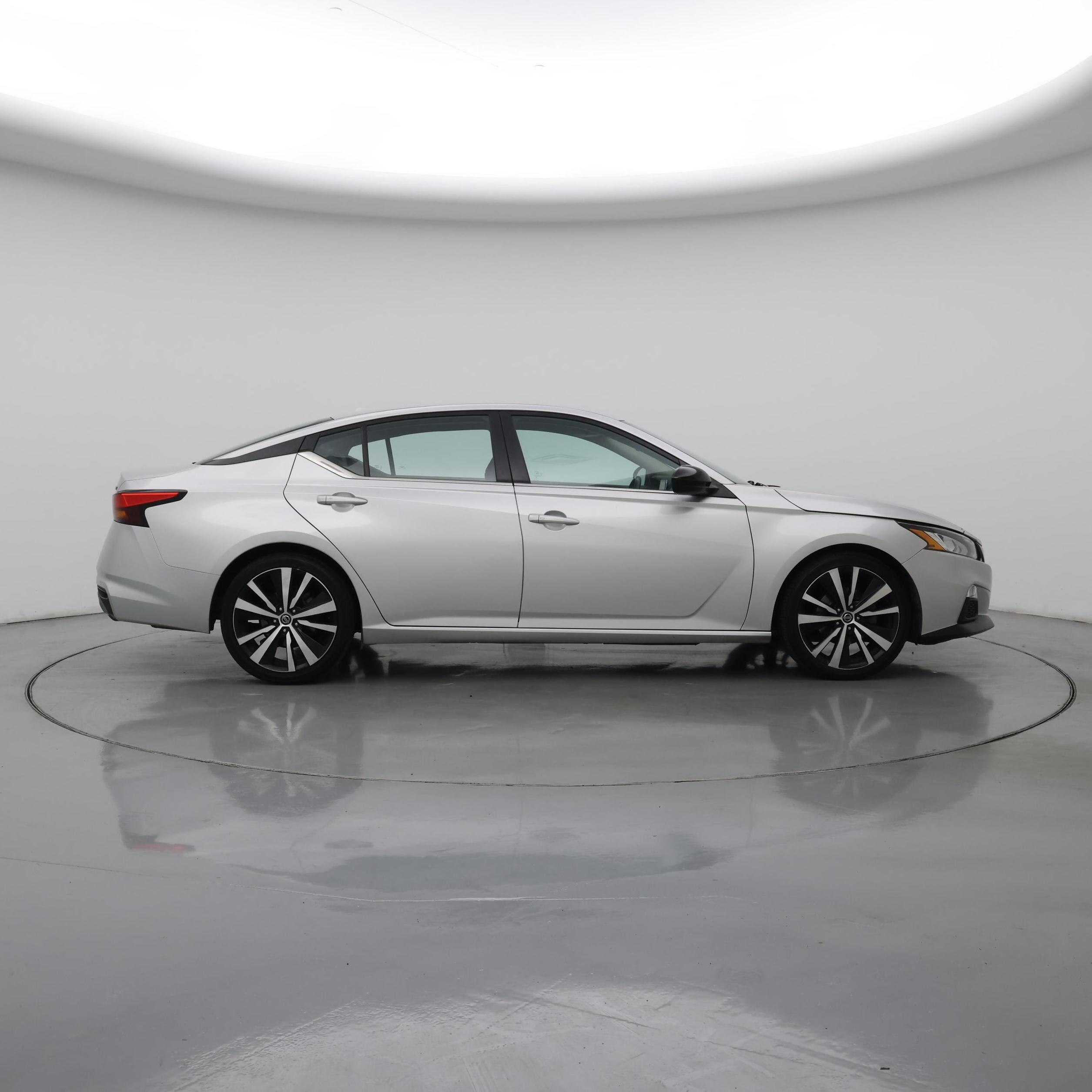 Thumbnail: 2020 Nissan Altima - 7