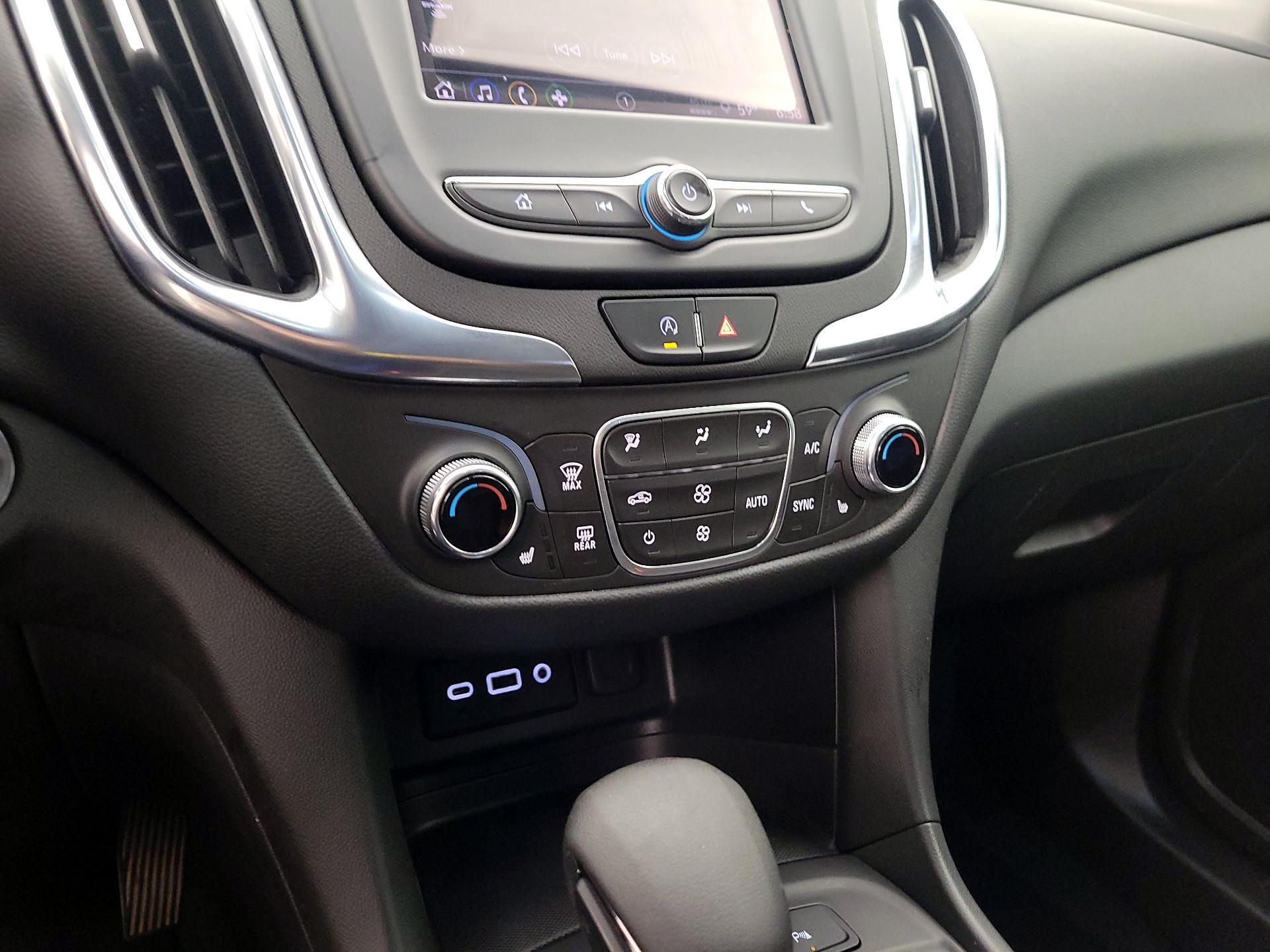 Thumbnail: 2022 Chevrolet Equinox - 16