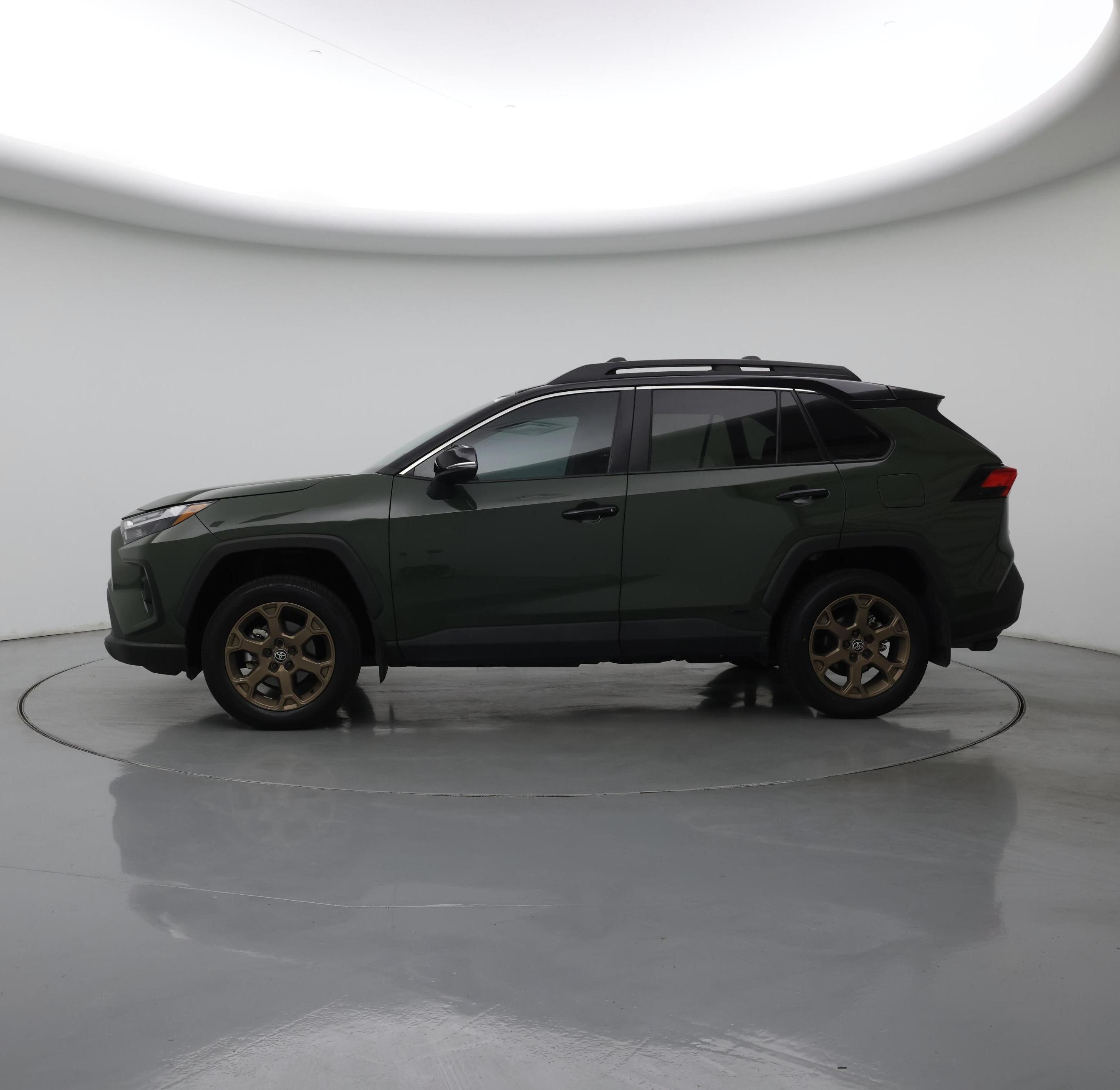 Thumbnail: 2024 Toyota RAV4 - 3