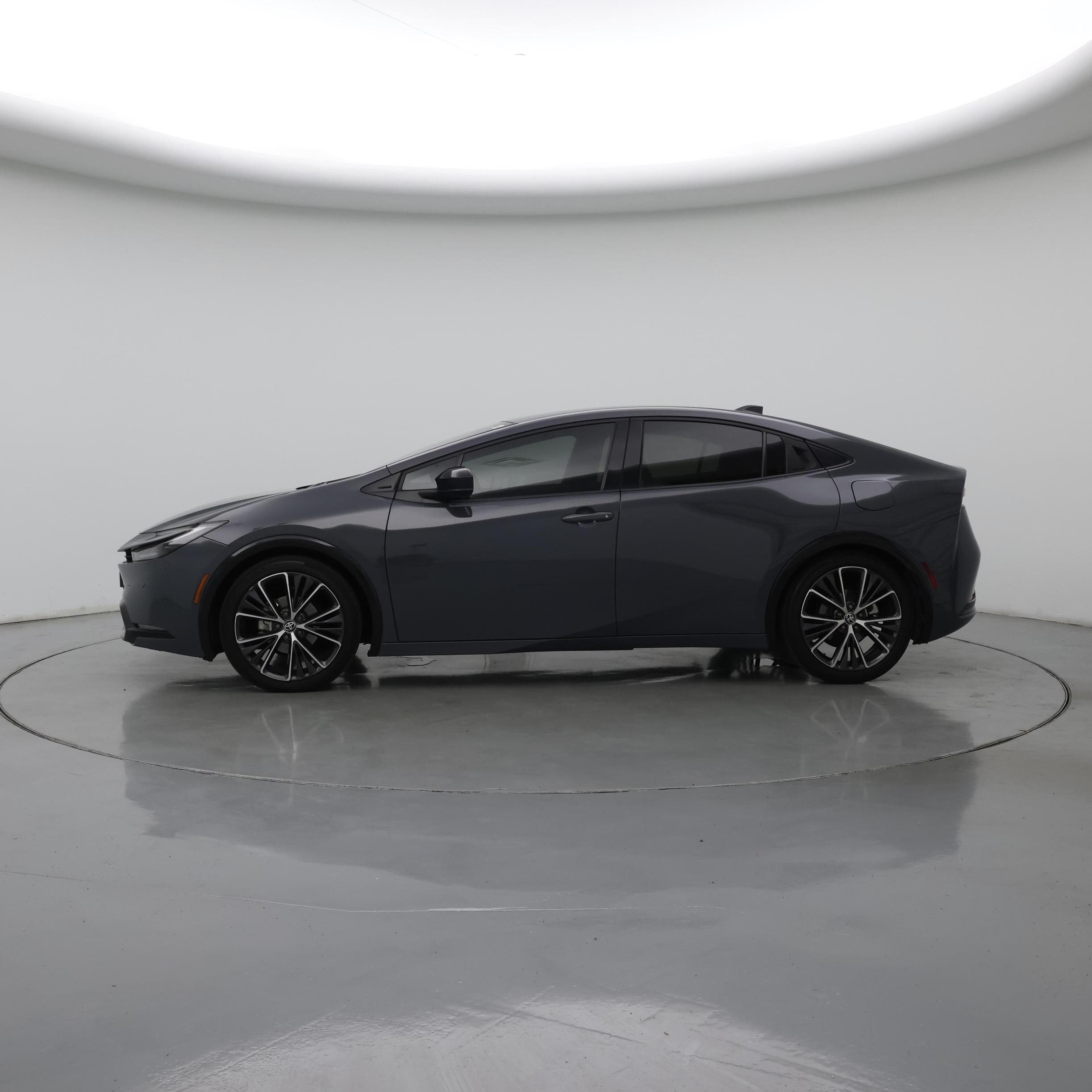 Thumbnail: 2023 Toyota Prius - 3