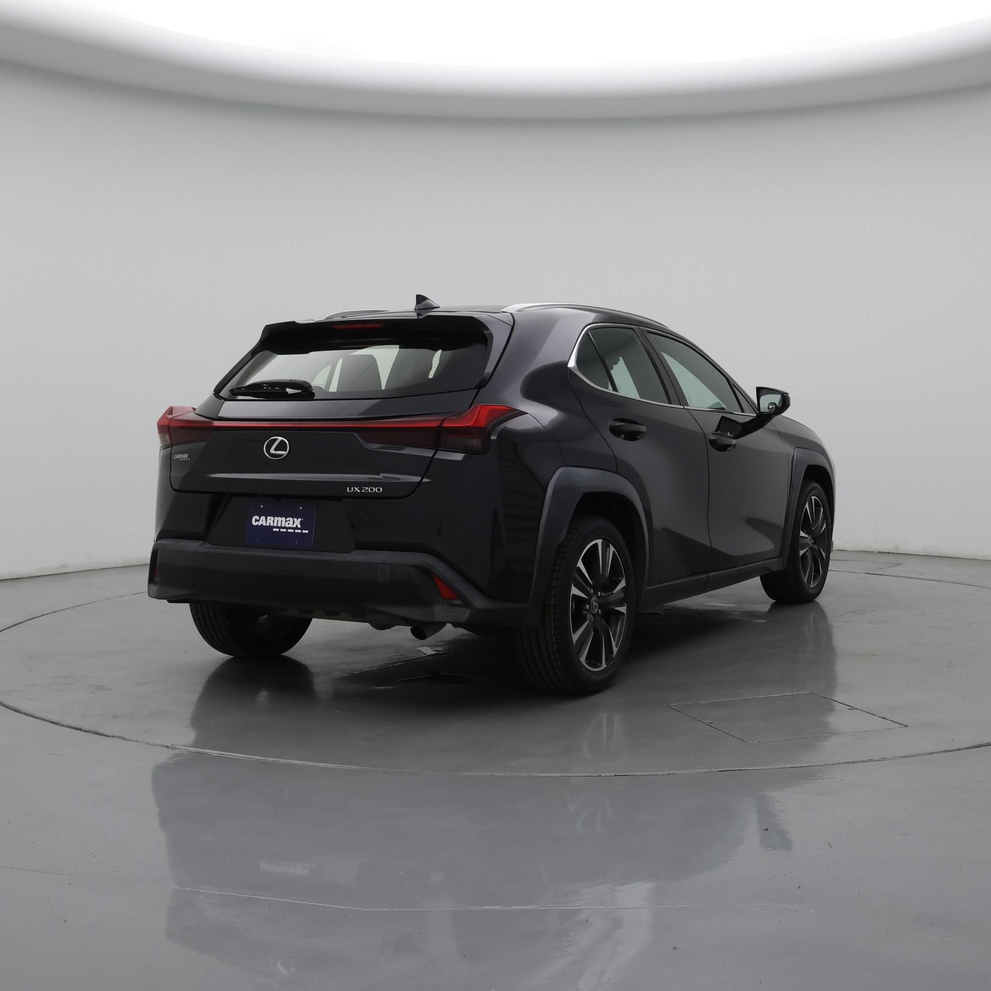 Thumbnail: 2021 Lexus UX - 8