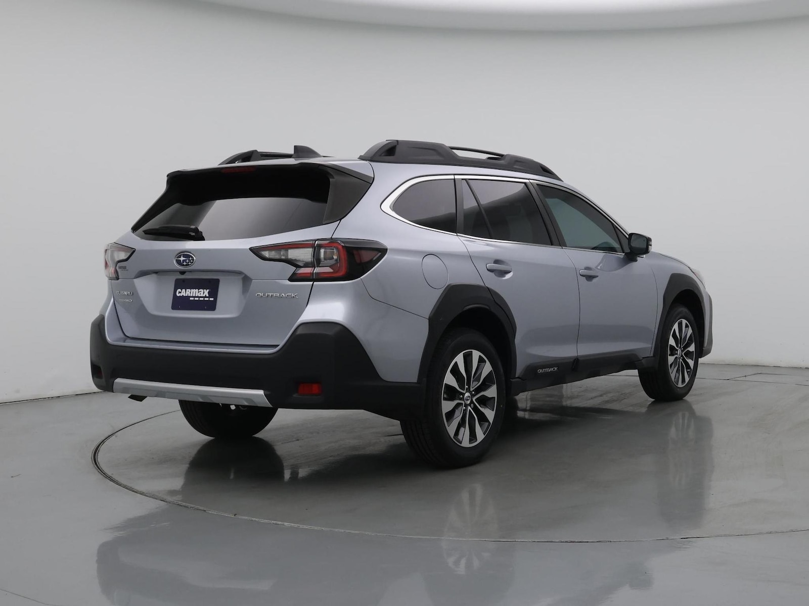 2023 Subaru Outback Limited - Photo 9