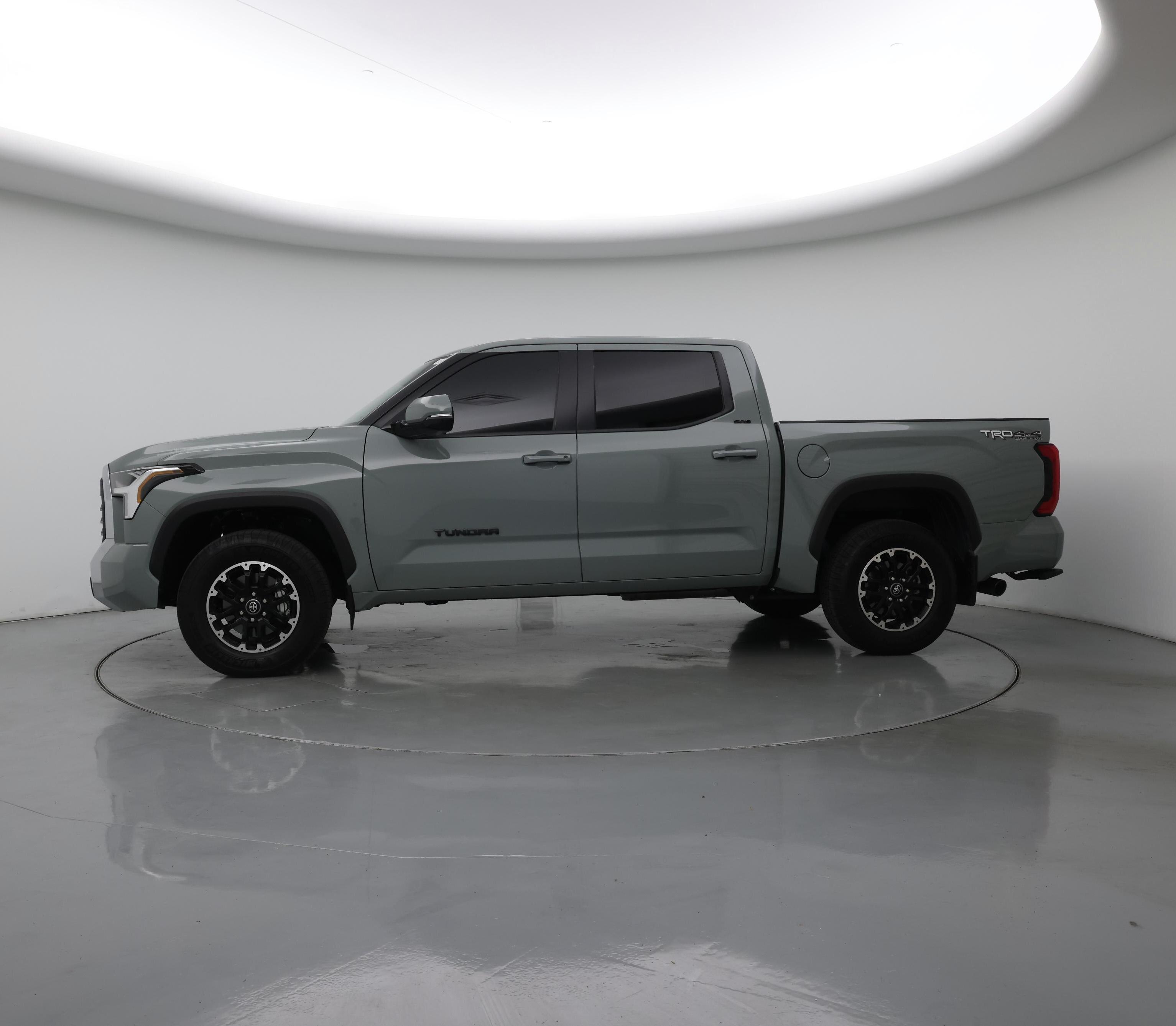 Thumbnail: 2025 Toyota Tundra - 3