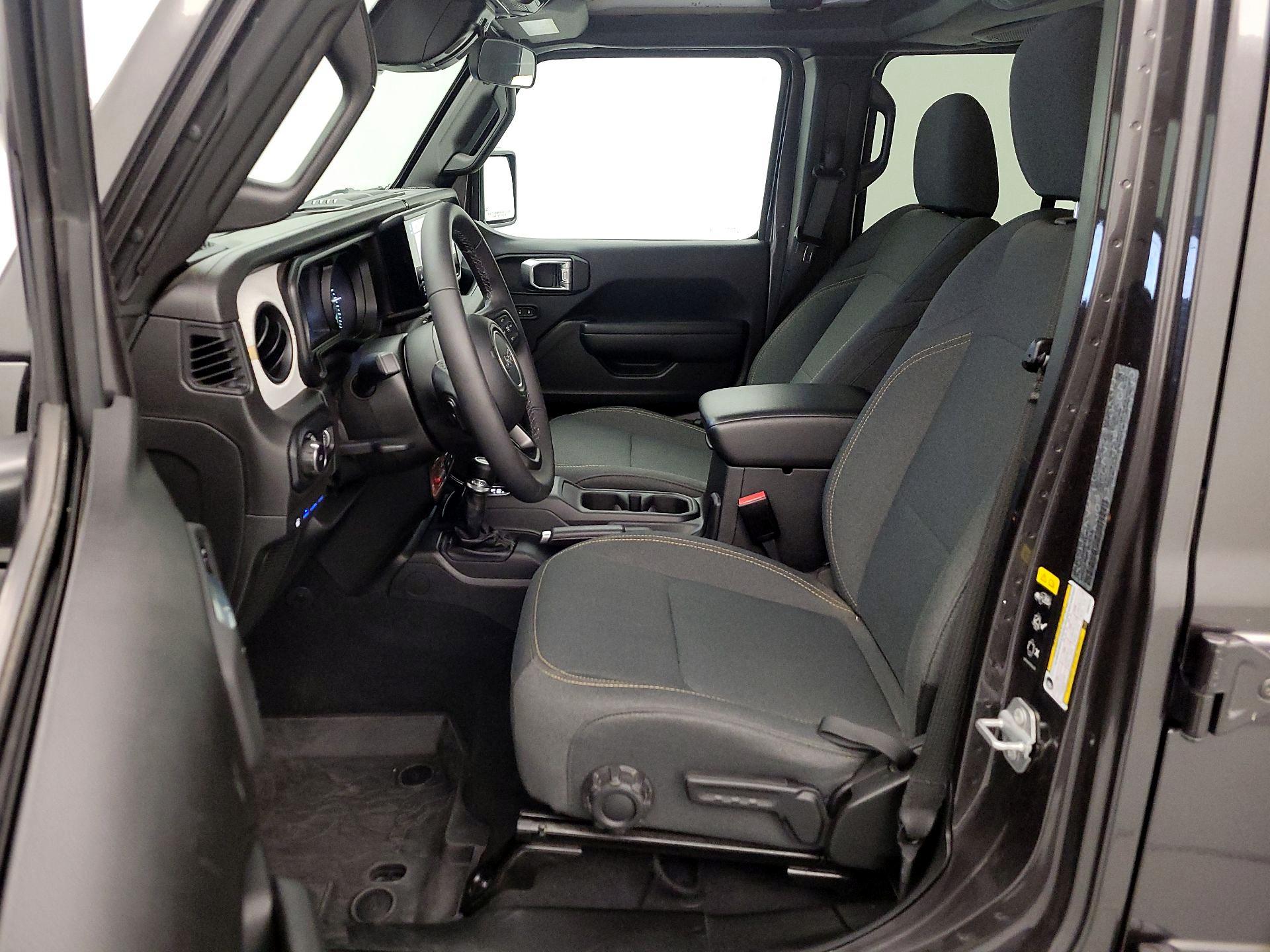 Thumbnail: 2025 Jeep Wrangler - 11