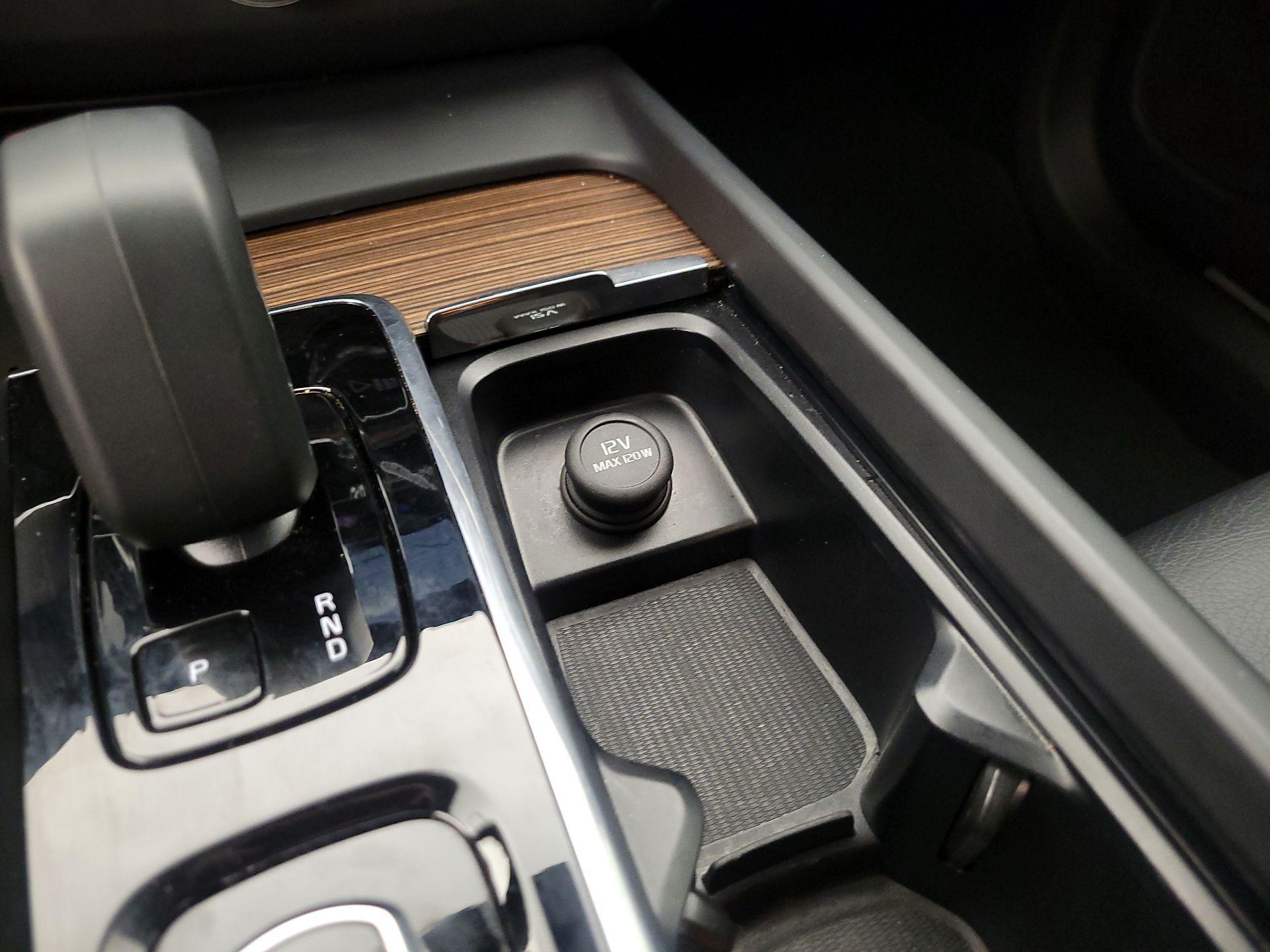 Thumbnail: 2023 Volvo XC60 - 19