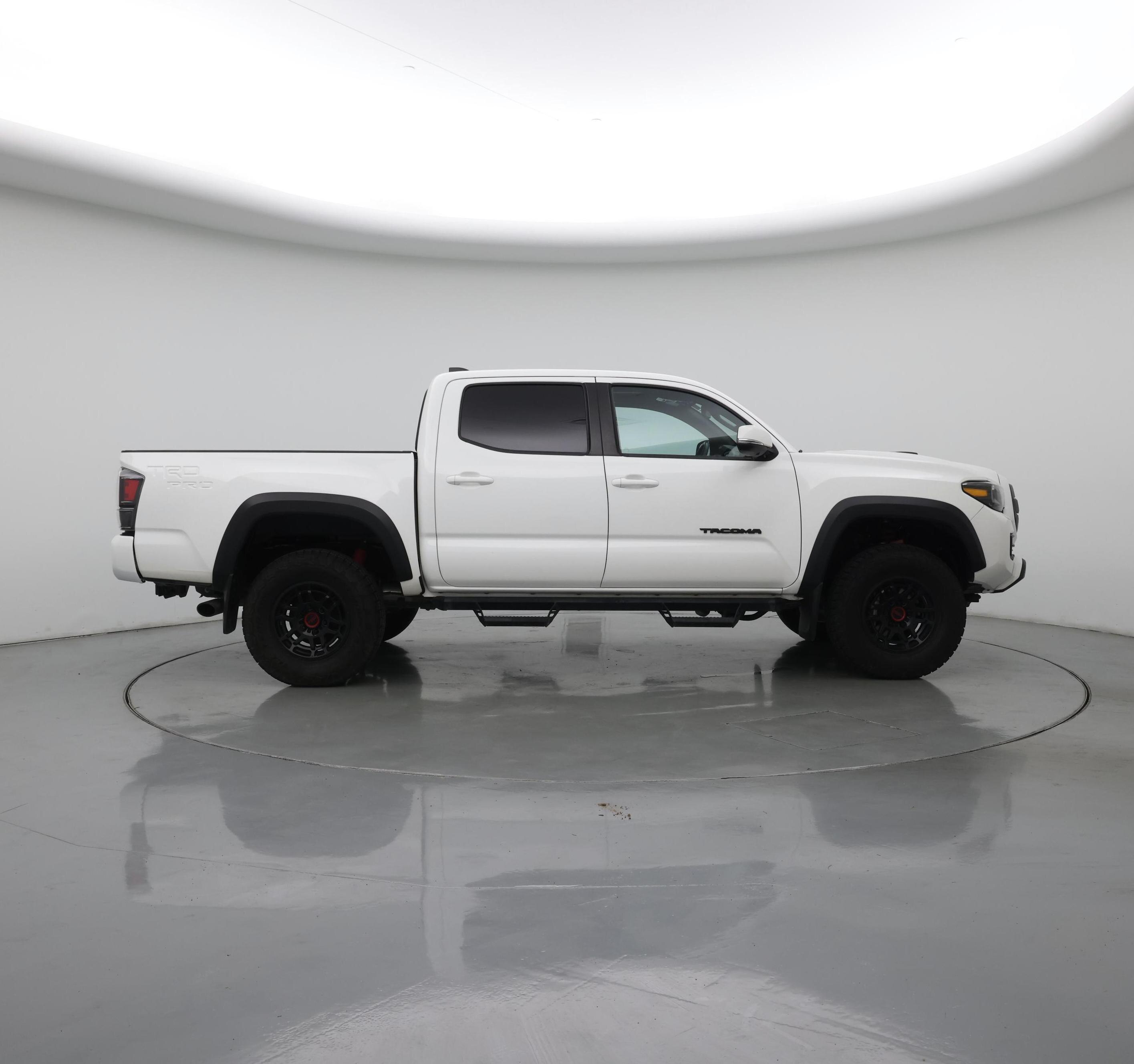 Thumbnail: 2022 Toyota Tacoma - 7