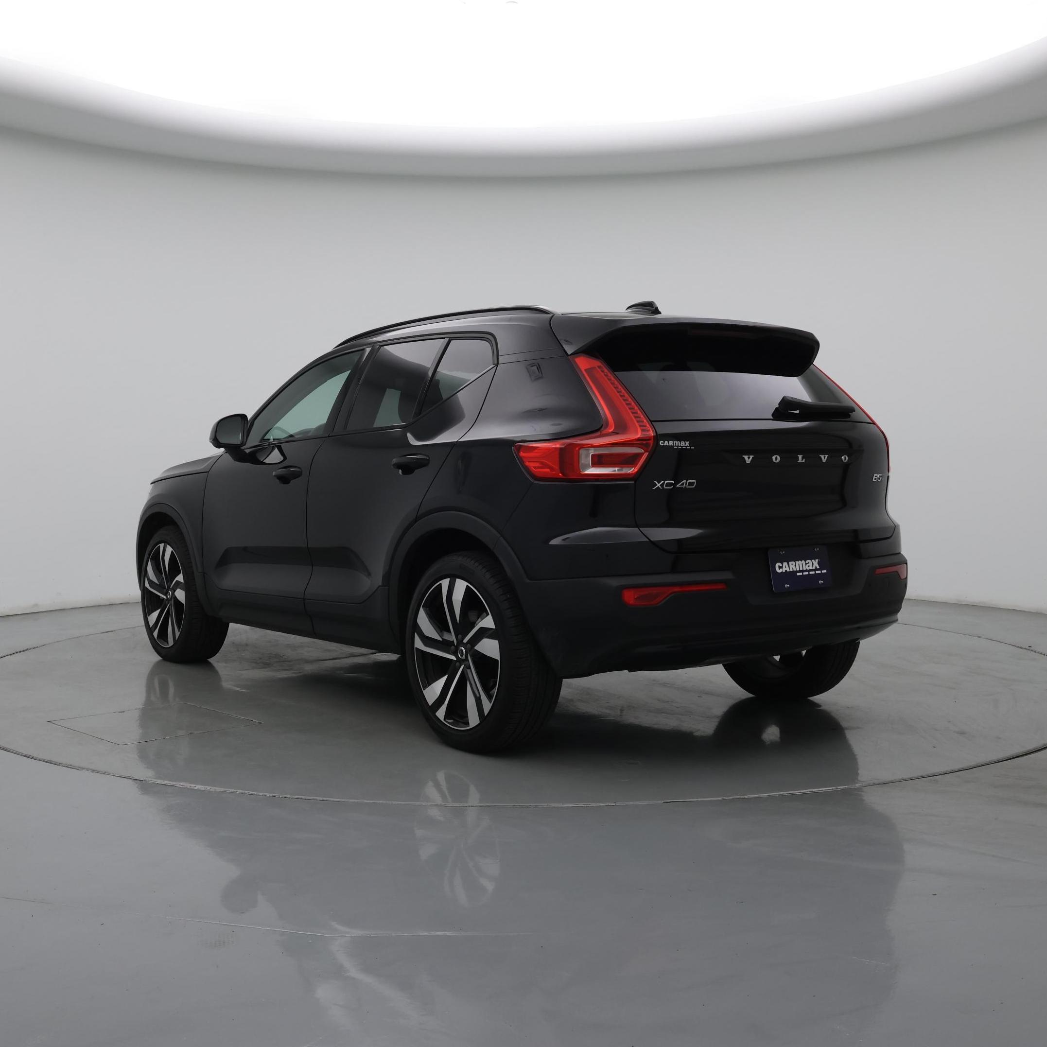 Thumbnail: 2025 Volvo XC40 - 2