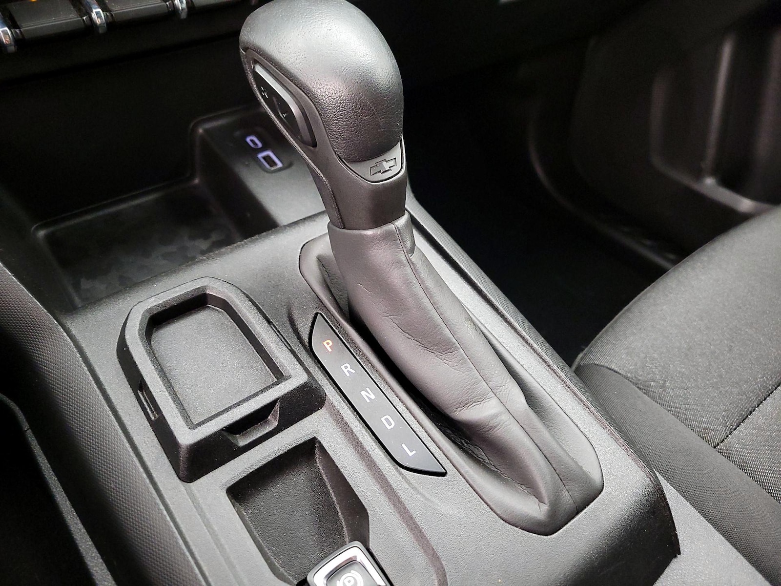 2024 Chevrolet Colorado Work Truck - Photo 19