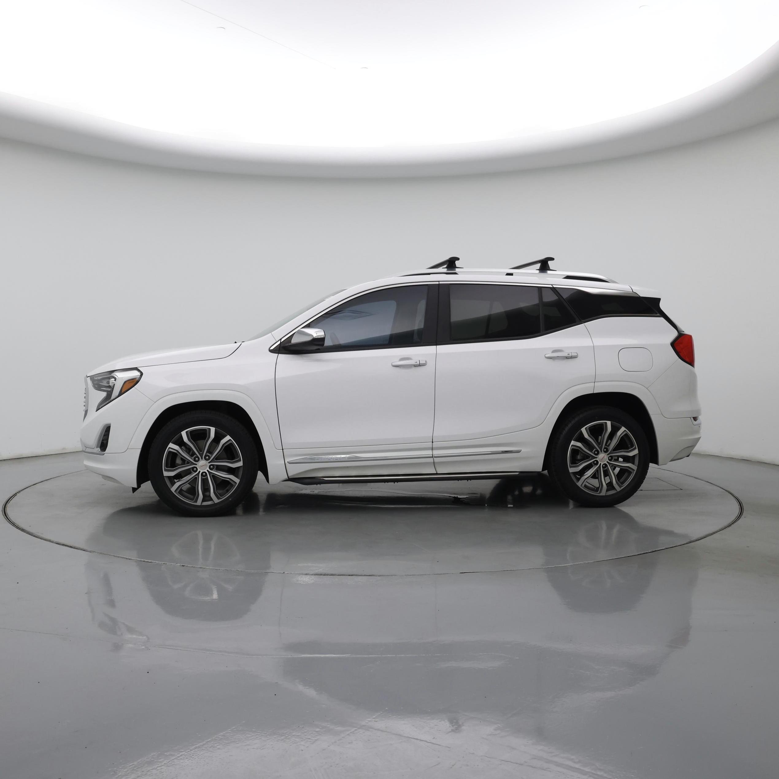 Thumbnail: 2018 GMC Terrain - 3