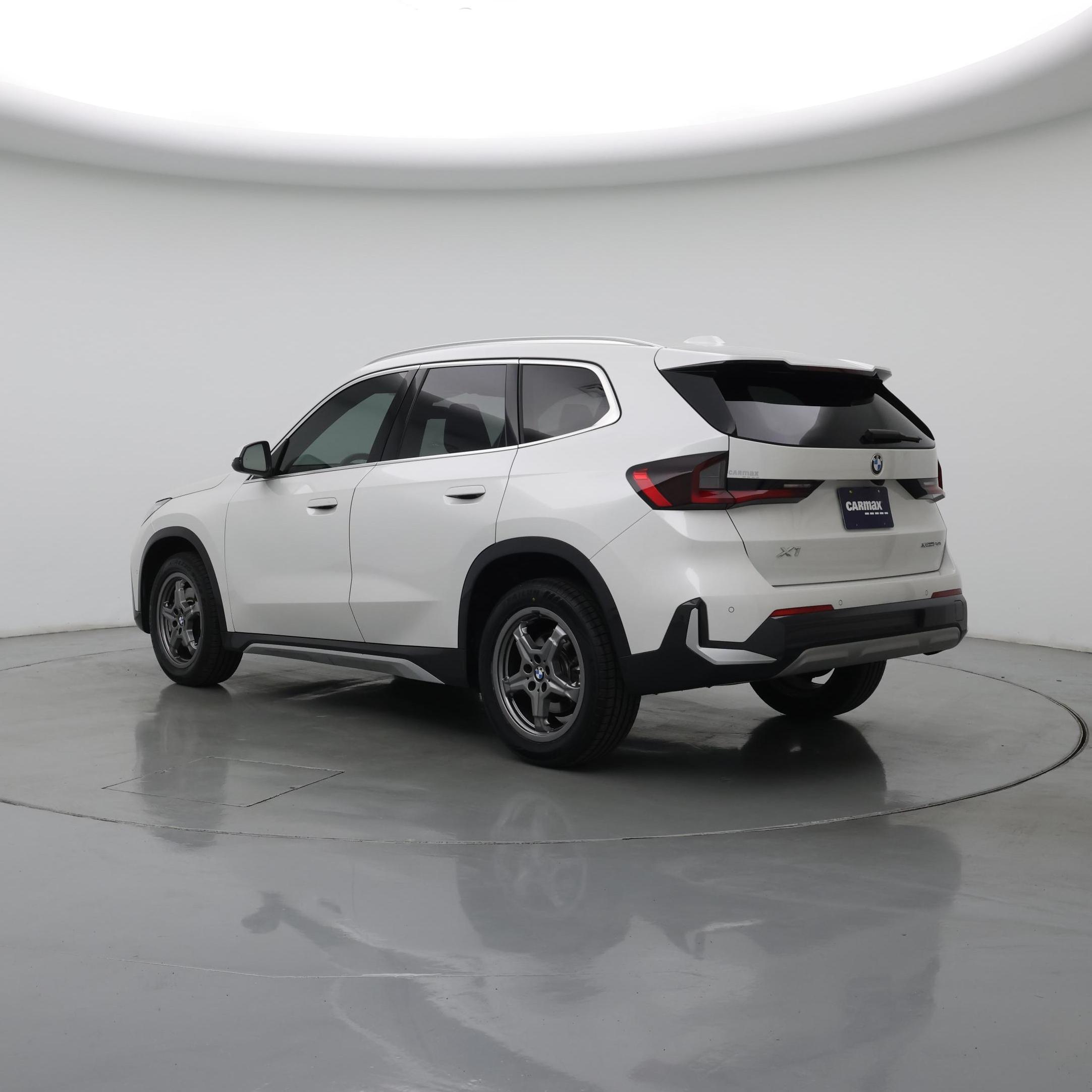 Thumbnail: 2025 BMW X1 - 2