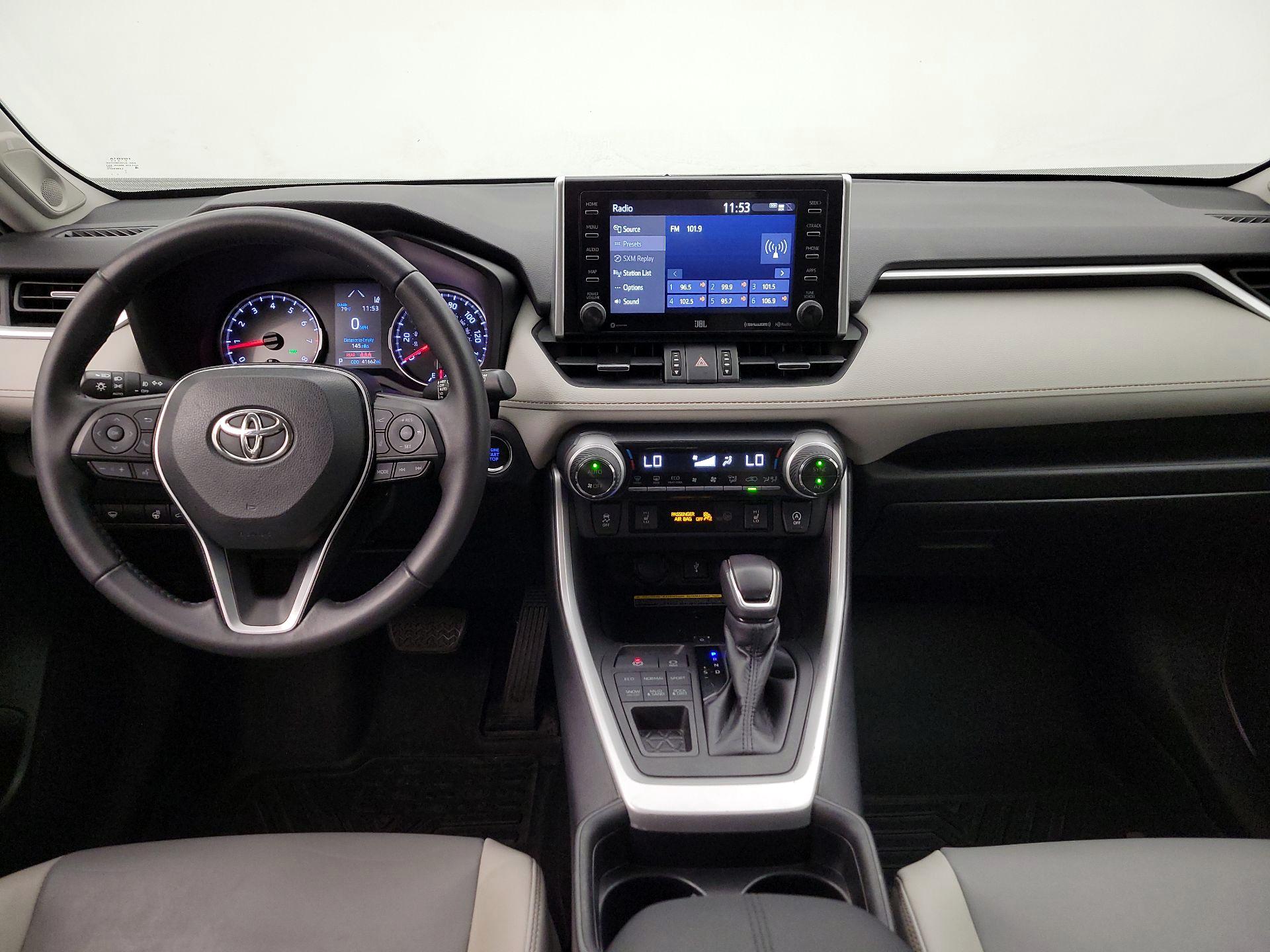 Thumbnail: 2021 Toyota RAV4 - 9