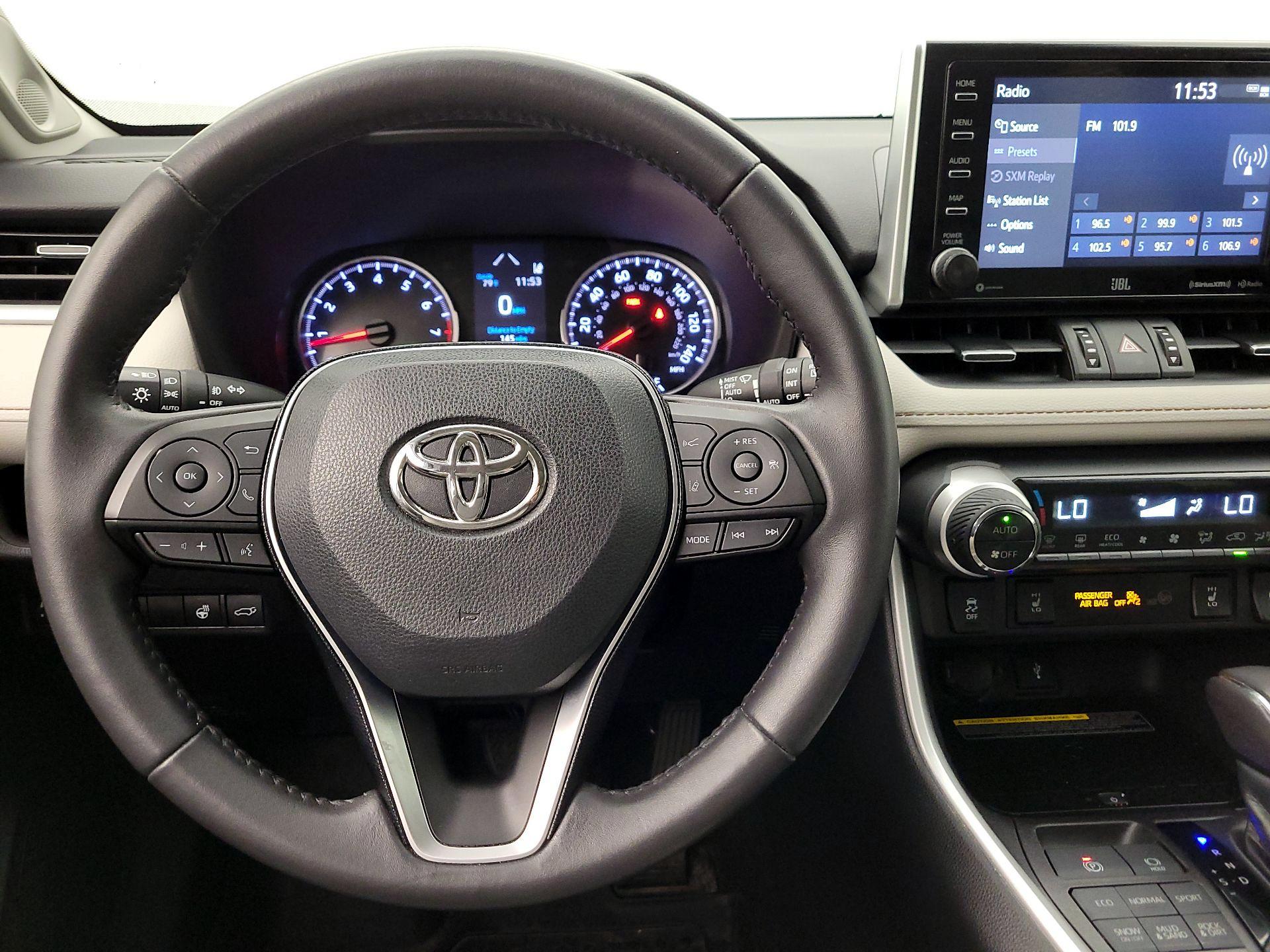 Thumbnail: 2021 Toyota RAV4 - 10