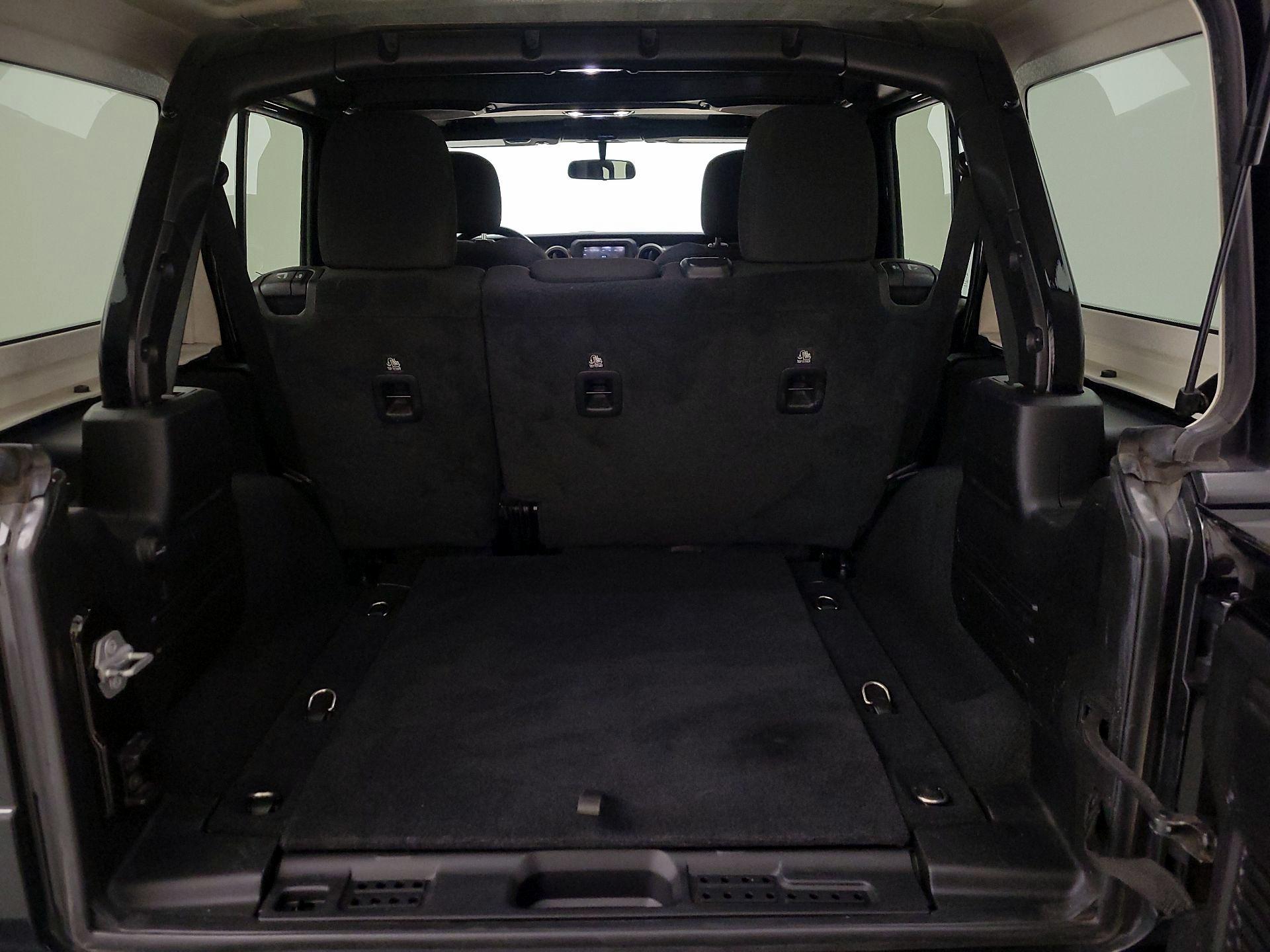 Thumbnail: 2020 Jeep Wrangler - 20