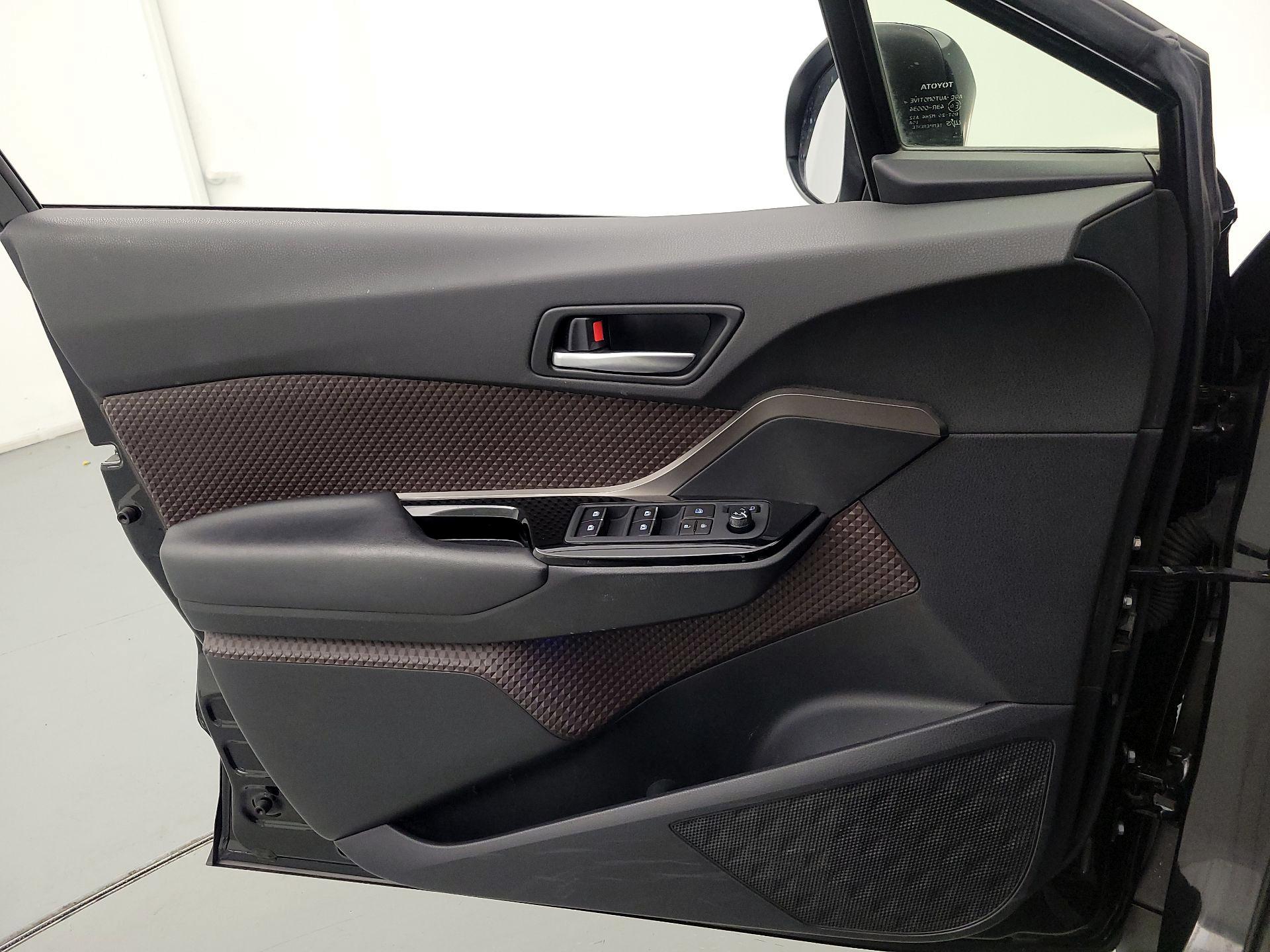 Thumbnail: 2019 Toyota C-HR - 12