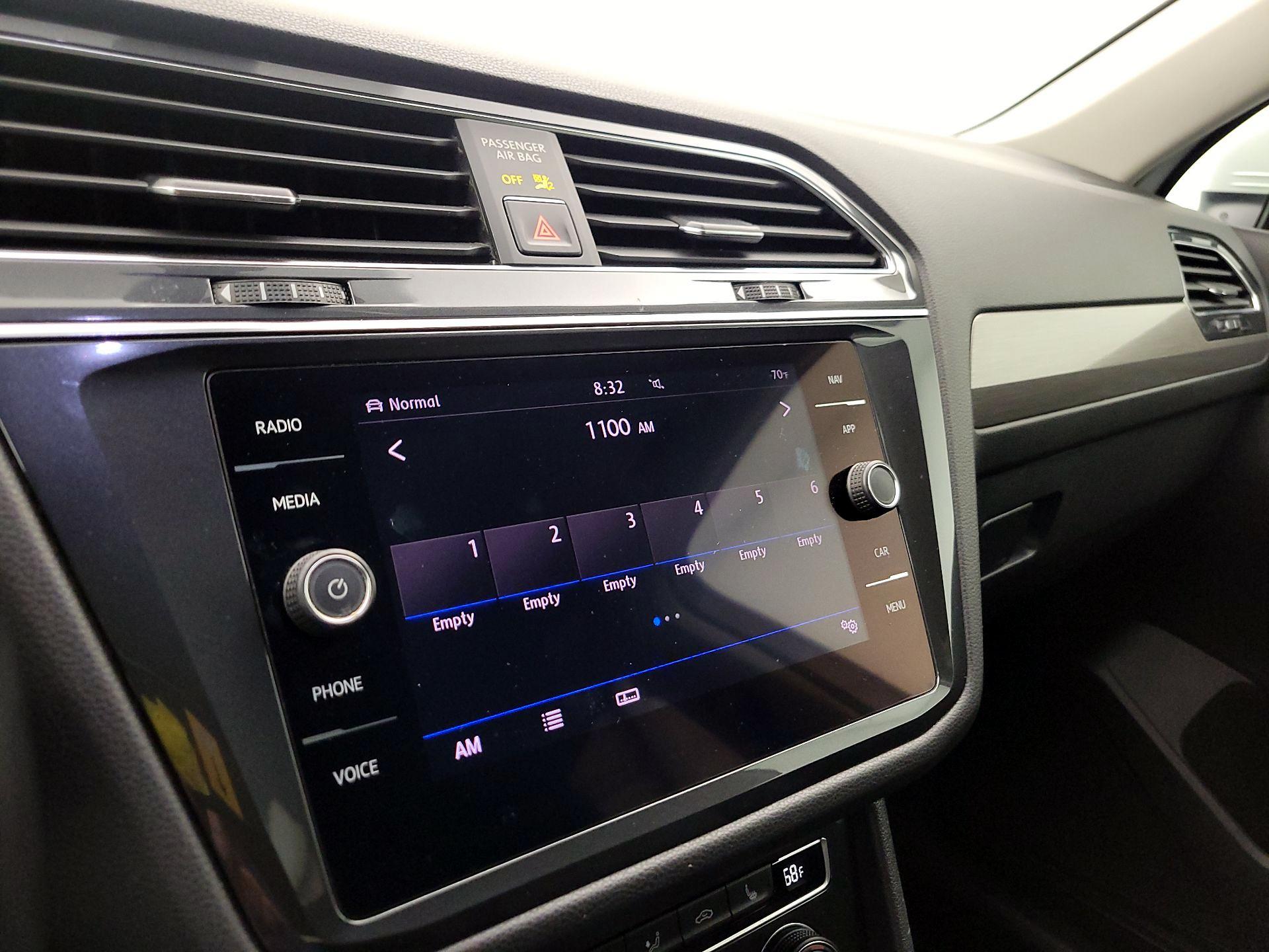 Thumbnail: 2018 Volkswagen Tiguan - 16