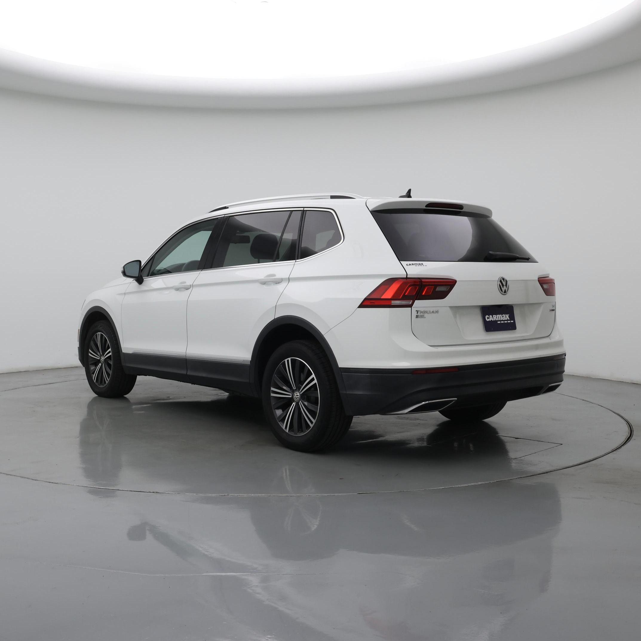 Thumbnail: 2018 Volkswagen Tiguan - 2