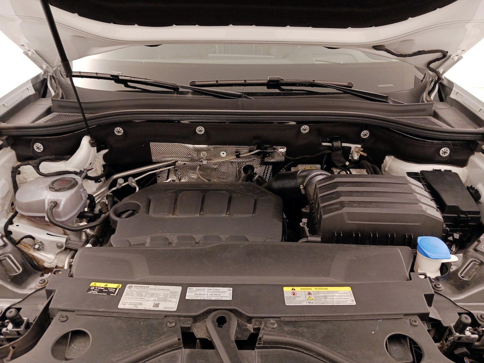 2024 Volkswagen Atlas SEL Premium R-Line - Photo 25
