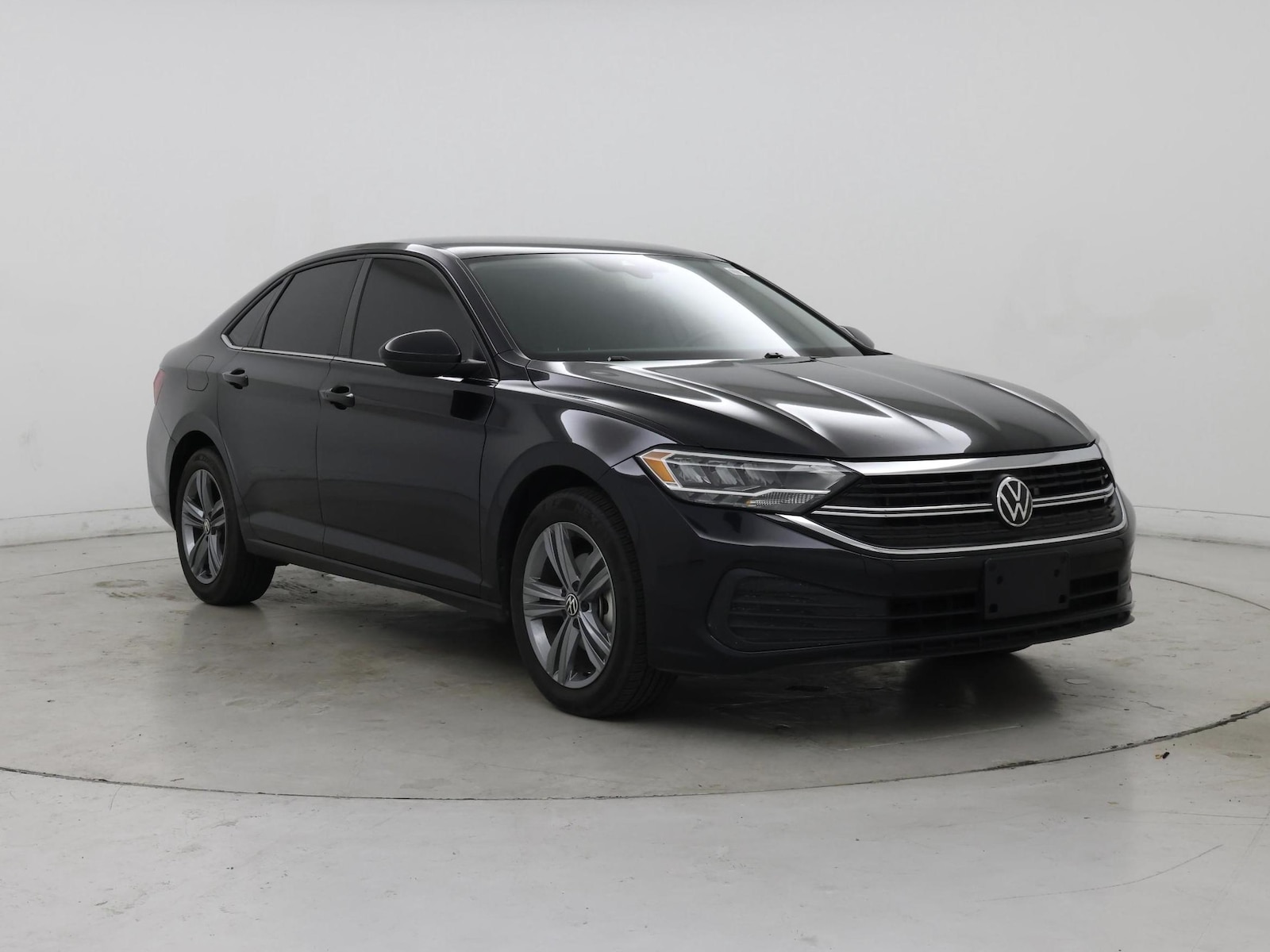 2024 Volkswagen Jetta SE - Photo 2