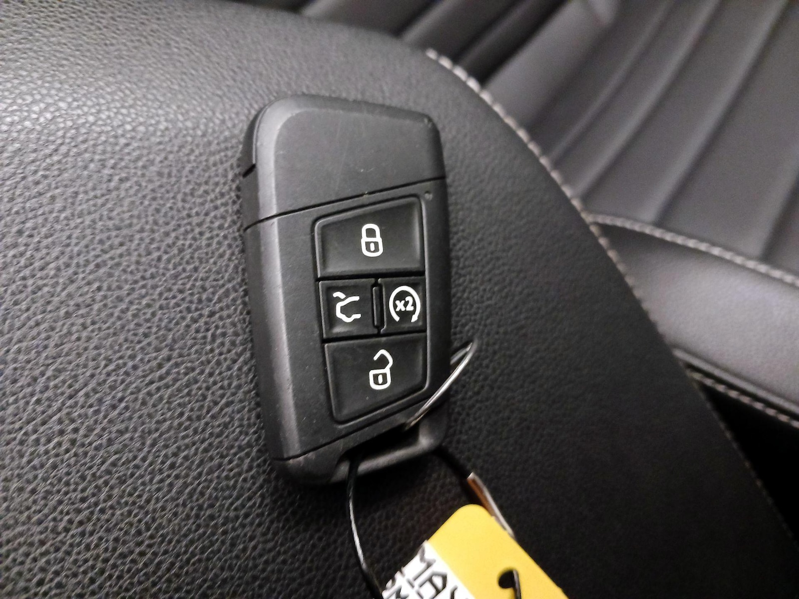 2024 Volkswagen Jetta SE - Photo 22