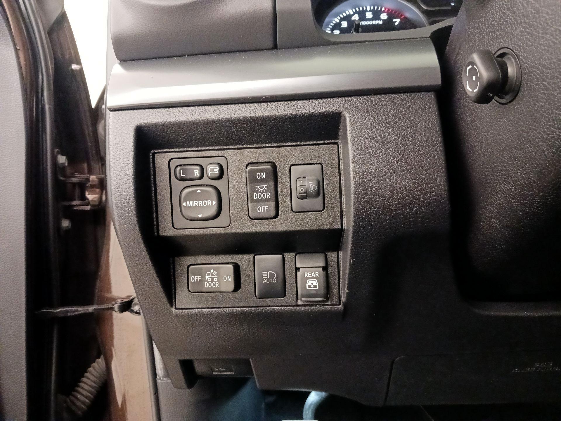 Thumbnail: 2021 Toyota Tundra - 13