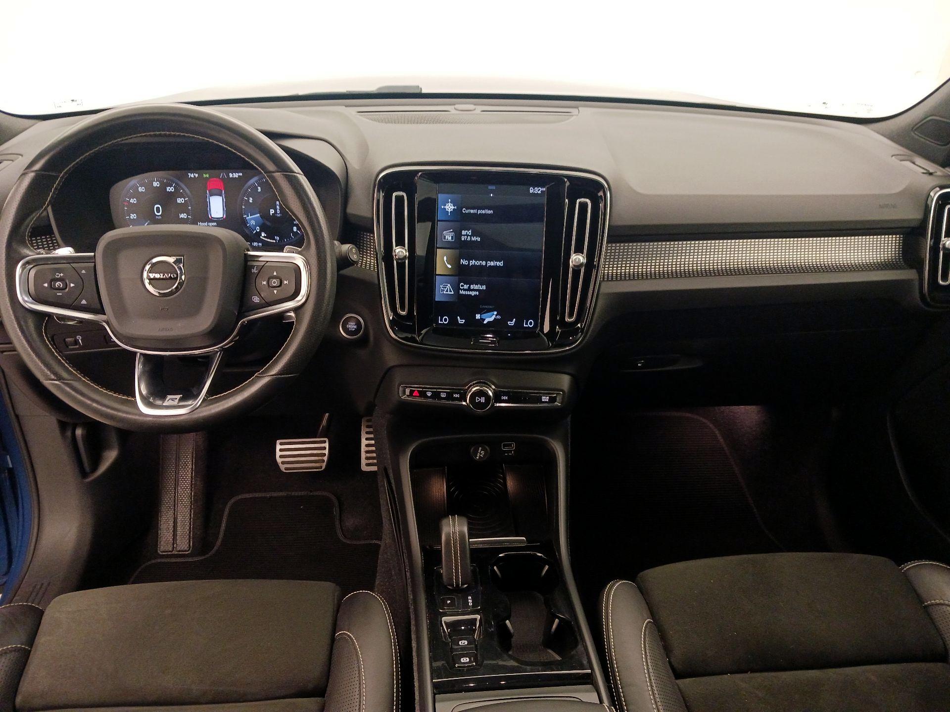 Thumbnail: 2019 Volvo XC40 - 9