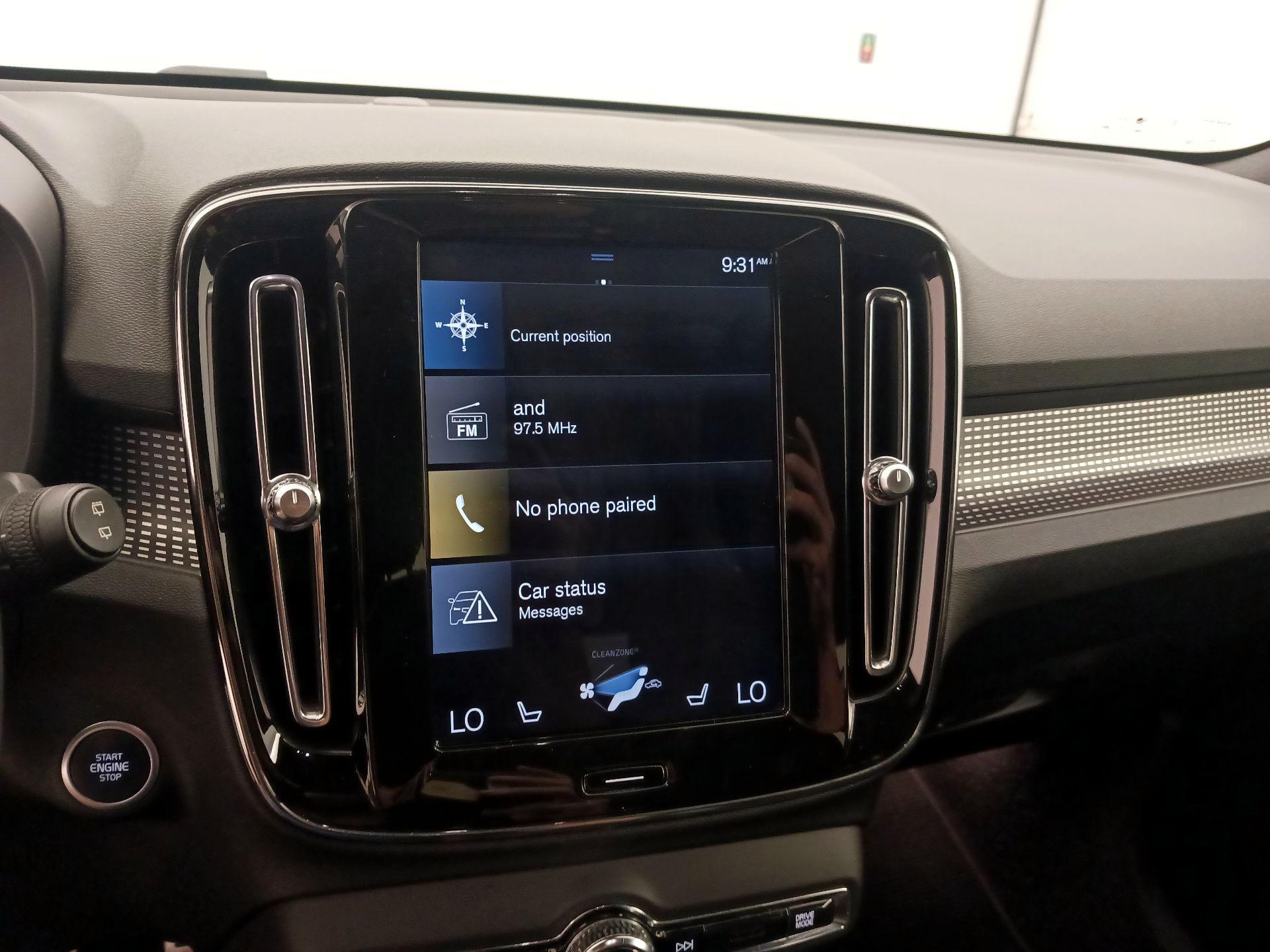 Thumbnail: 2019 Volvo XC40 - 15