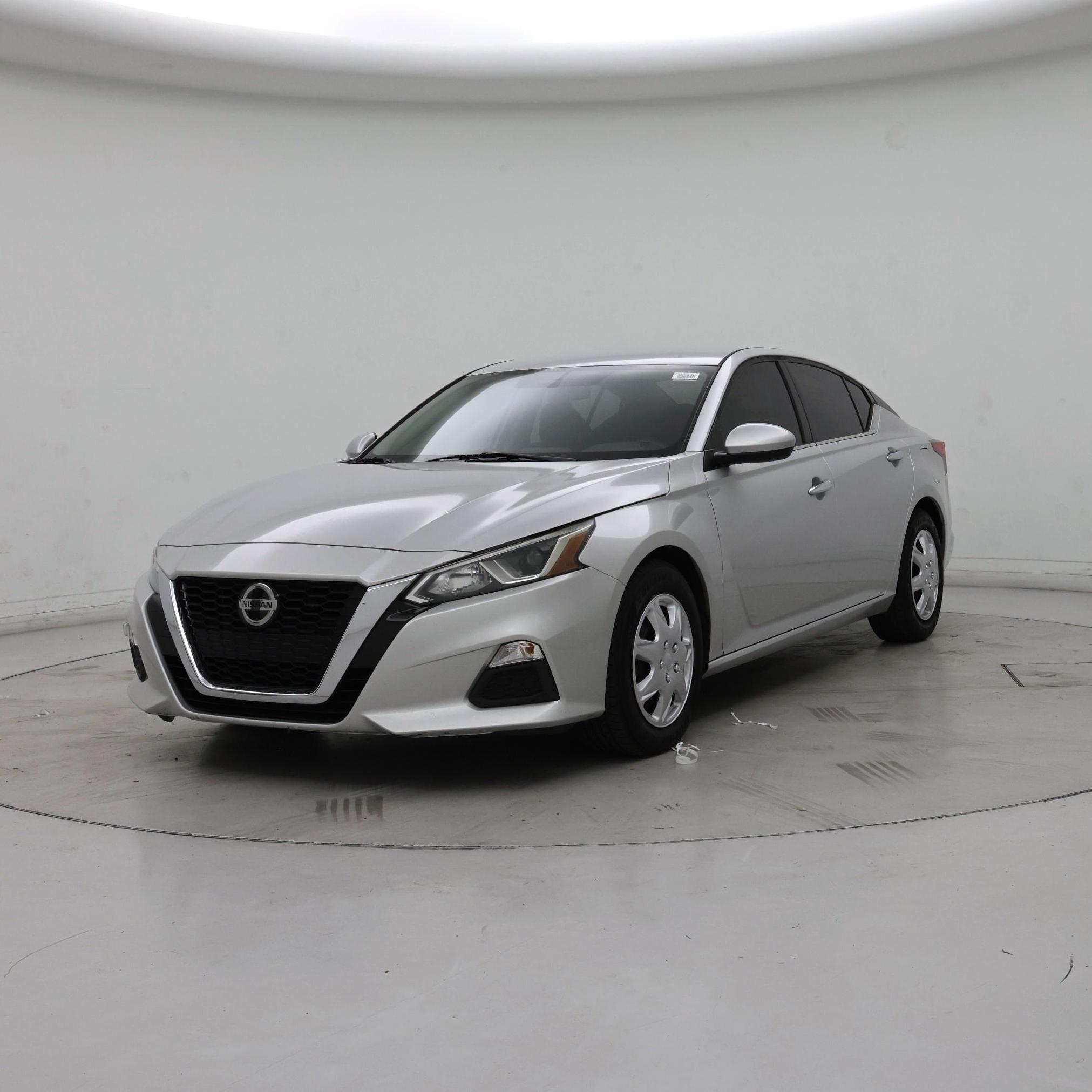 Thumbnail: 2020 Nissan Altima - 4