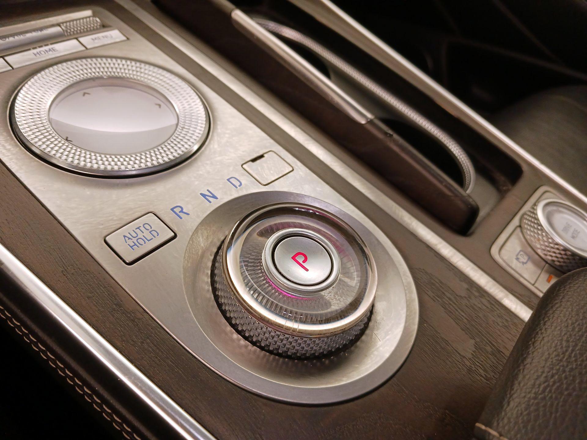 Thumbnail: 2021 Genesis GV80 - 18