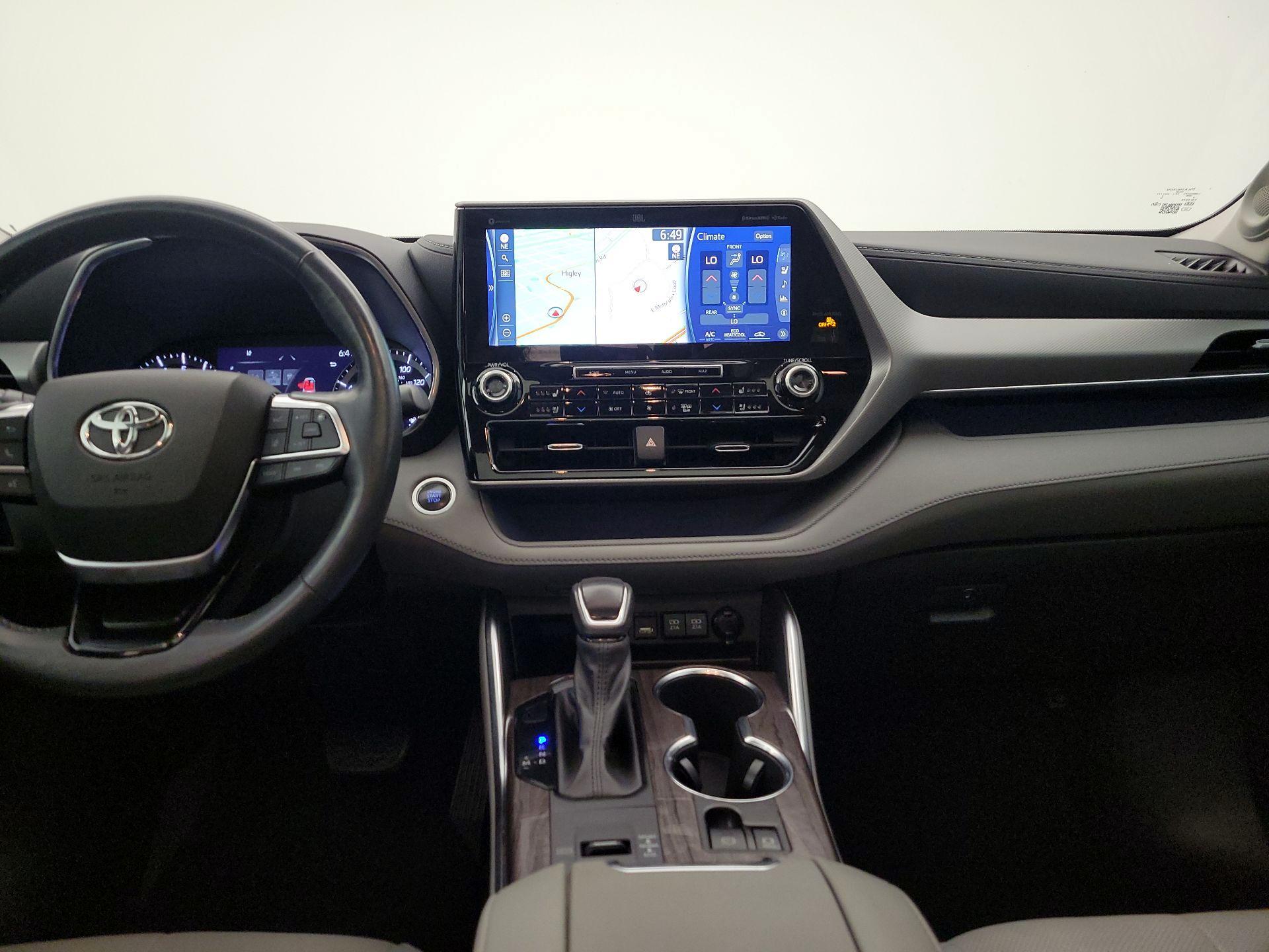 Thumbnail: 2021 Toyota Highlander - 9