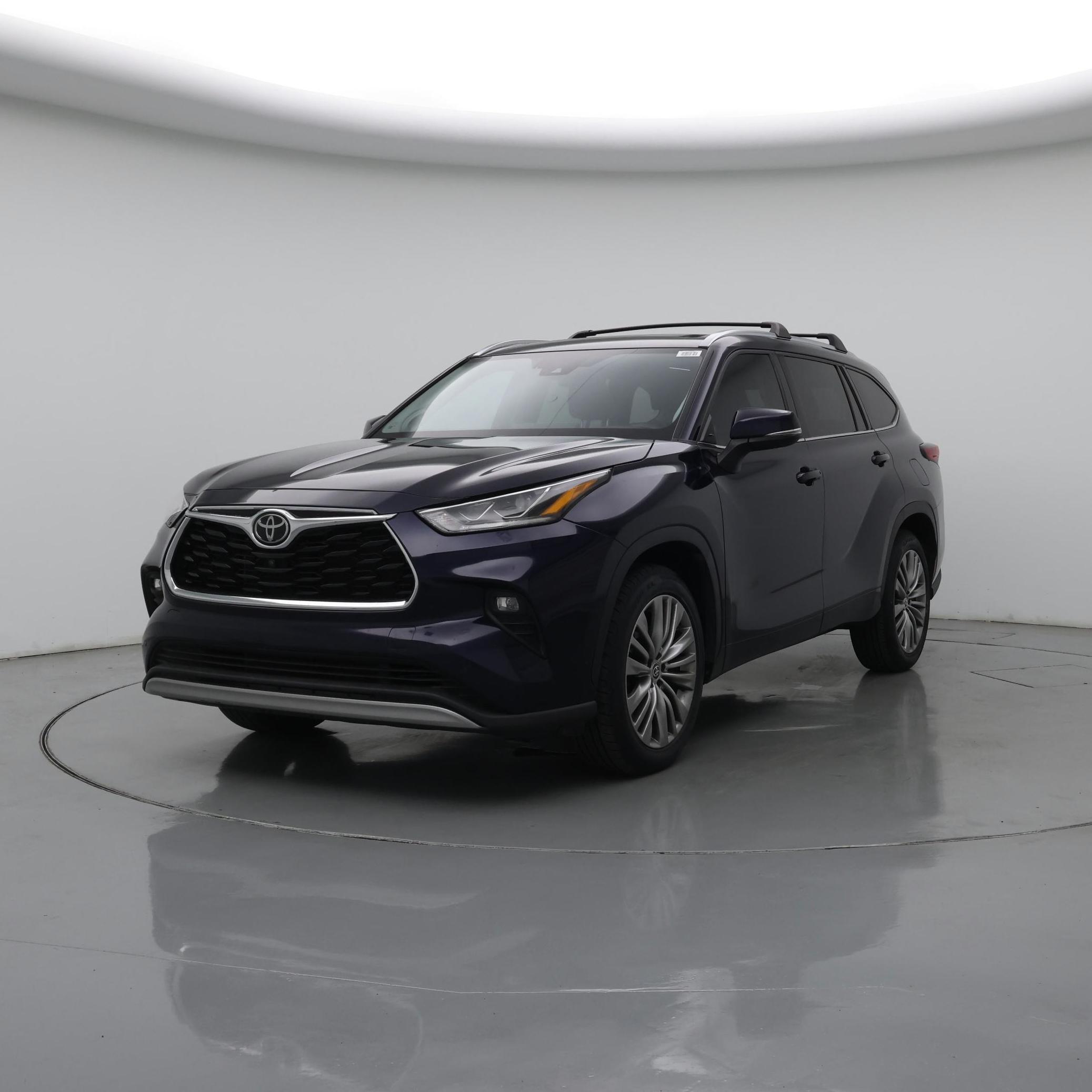 Thumbnail: 2021 Toyota Highlander - 4